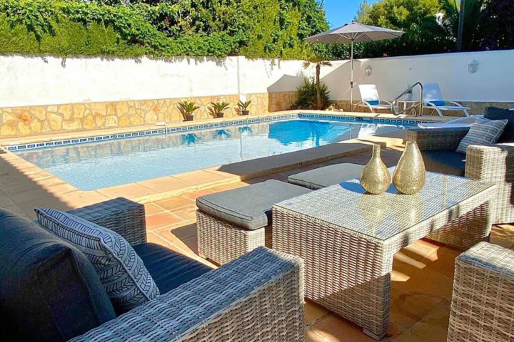 Gemütliches Ferienhaus mit eigenem Swimmingpool in Moraira
