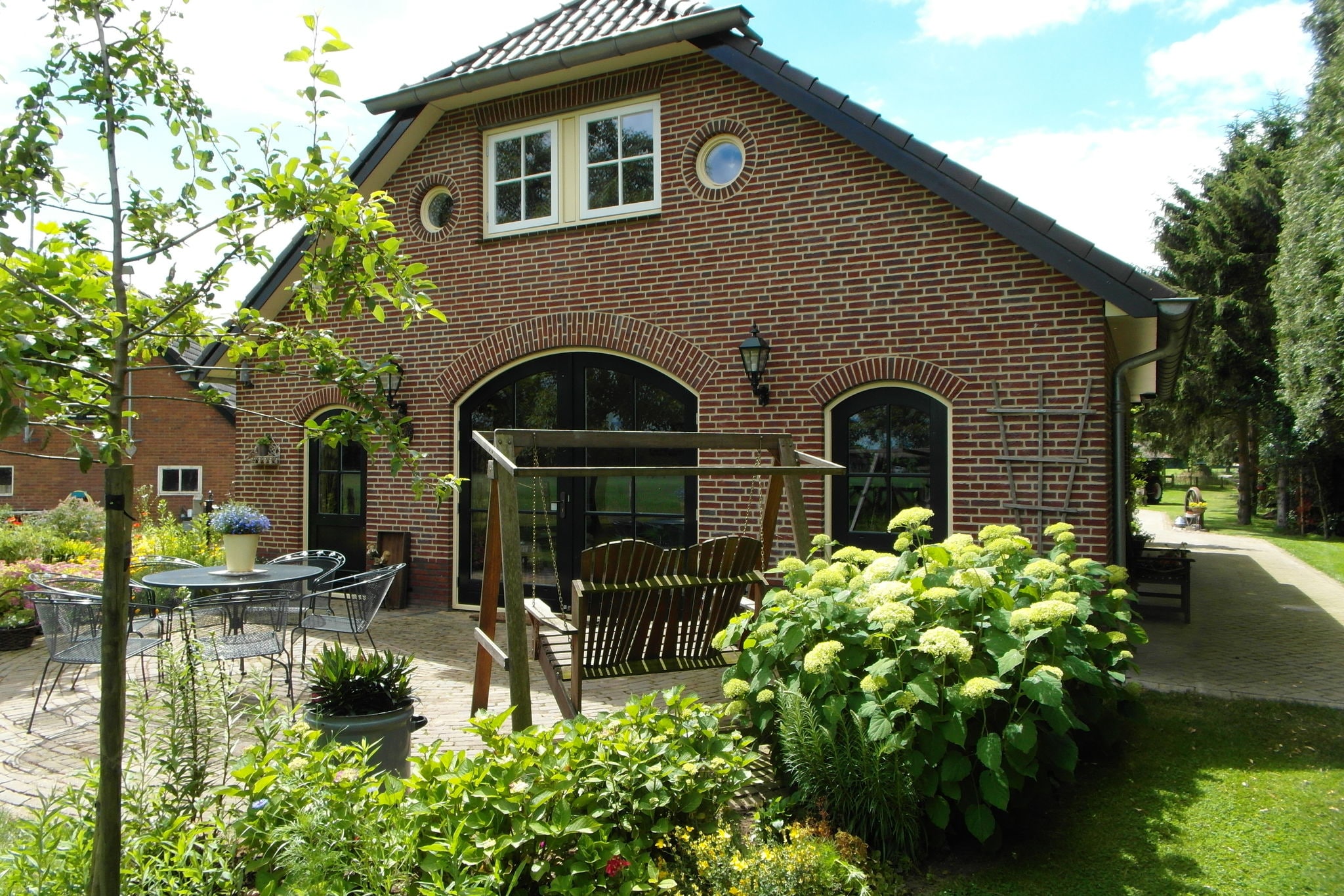 Ruime vakantieboerderij in Bronckhorst met privétuin