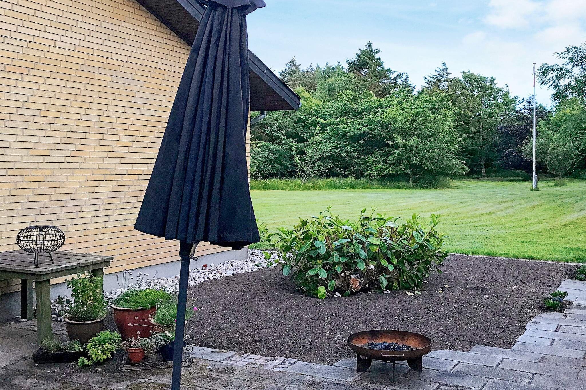 Ontspanning met biljart en jacuzzi - Buitenlucht