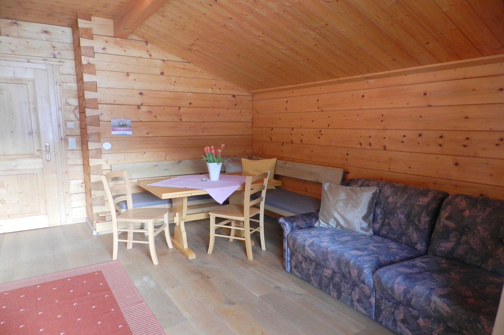 Appartment Holzblockhaus - Woonkamer