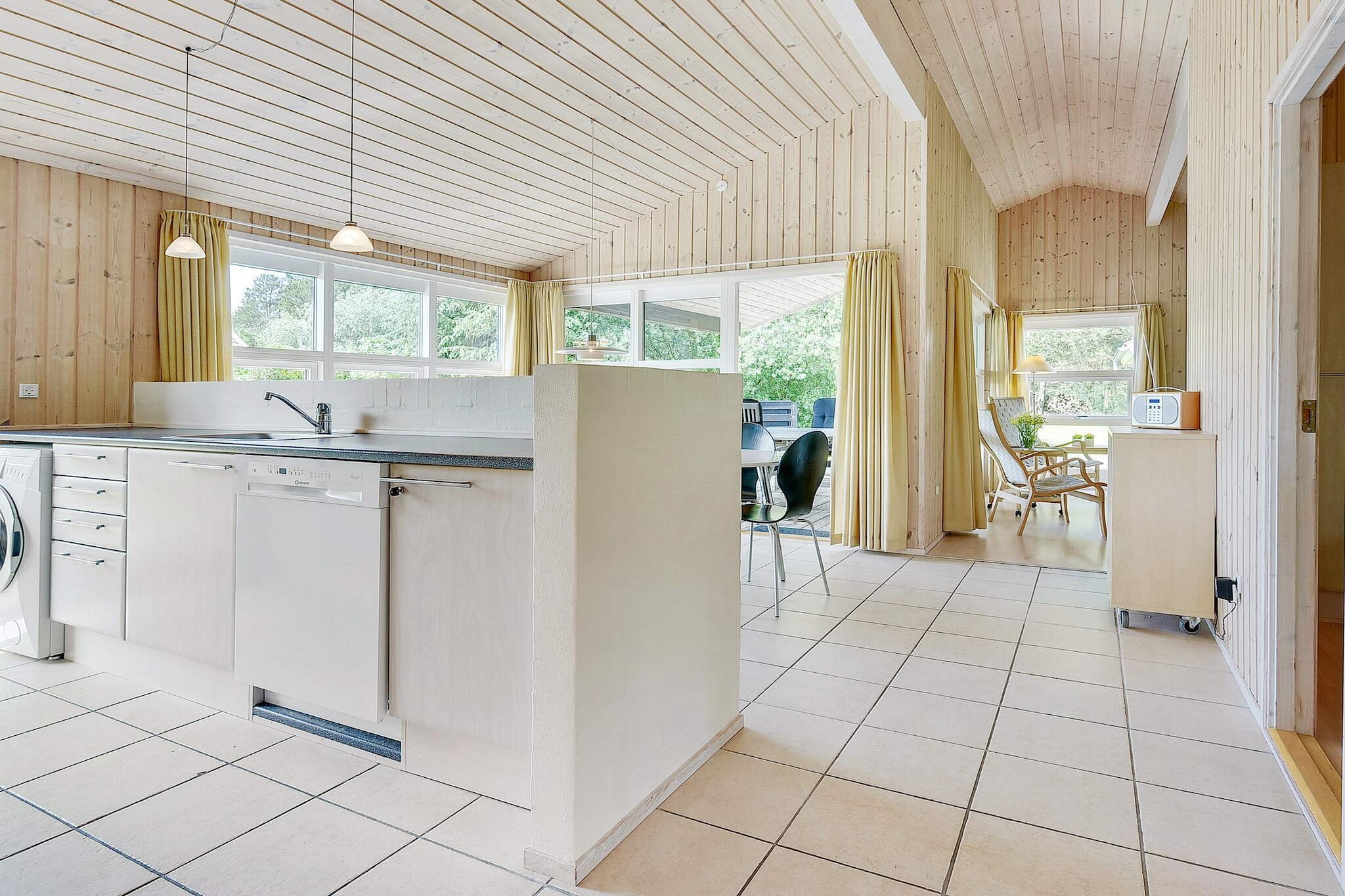 8 persoons vakantie huis in Ålbæk - Binnen