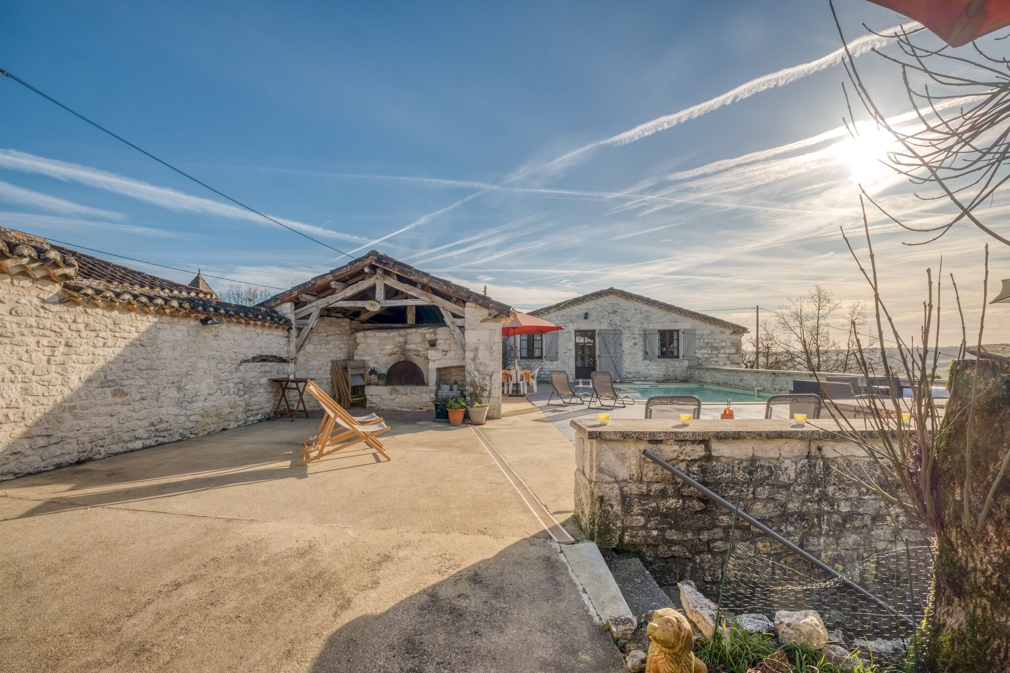 Elegantes Ferienhaus in Montpezat-de-Quercy mit Swimmingpool.