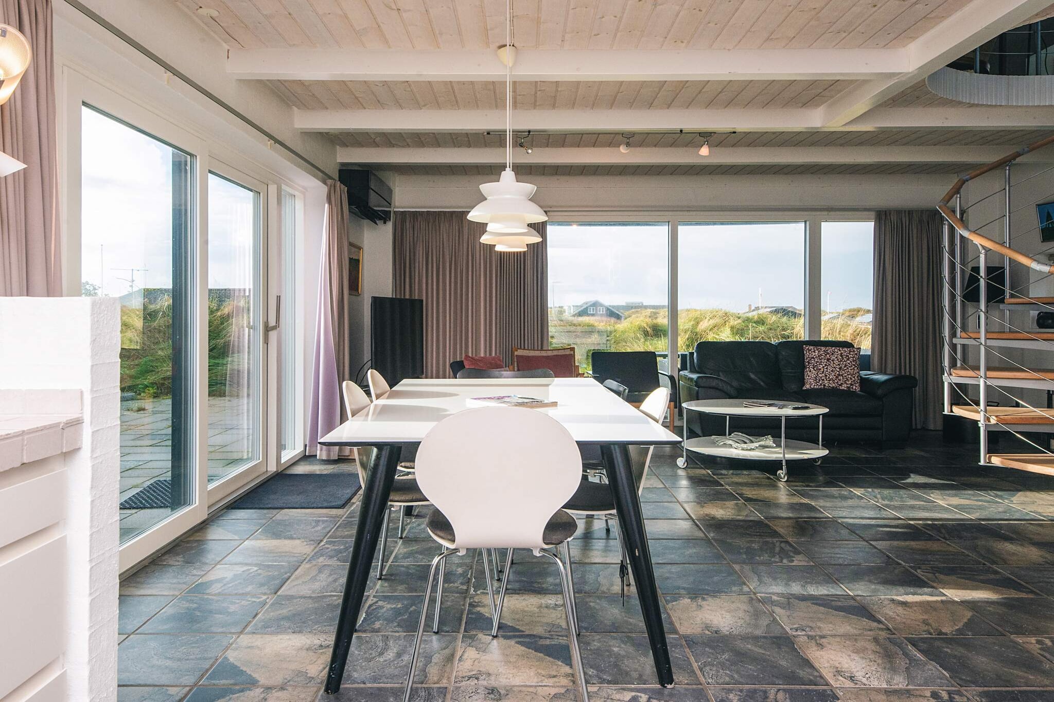 Luxe Panoramische Cottage in Rindby-By Traum-Binnen