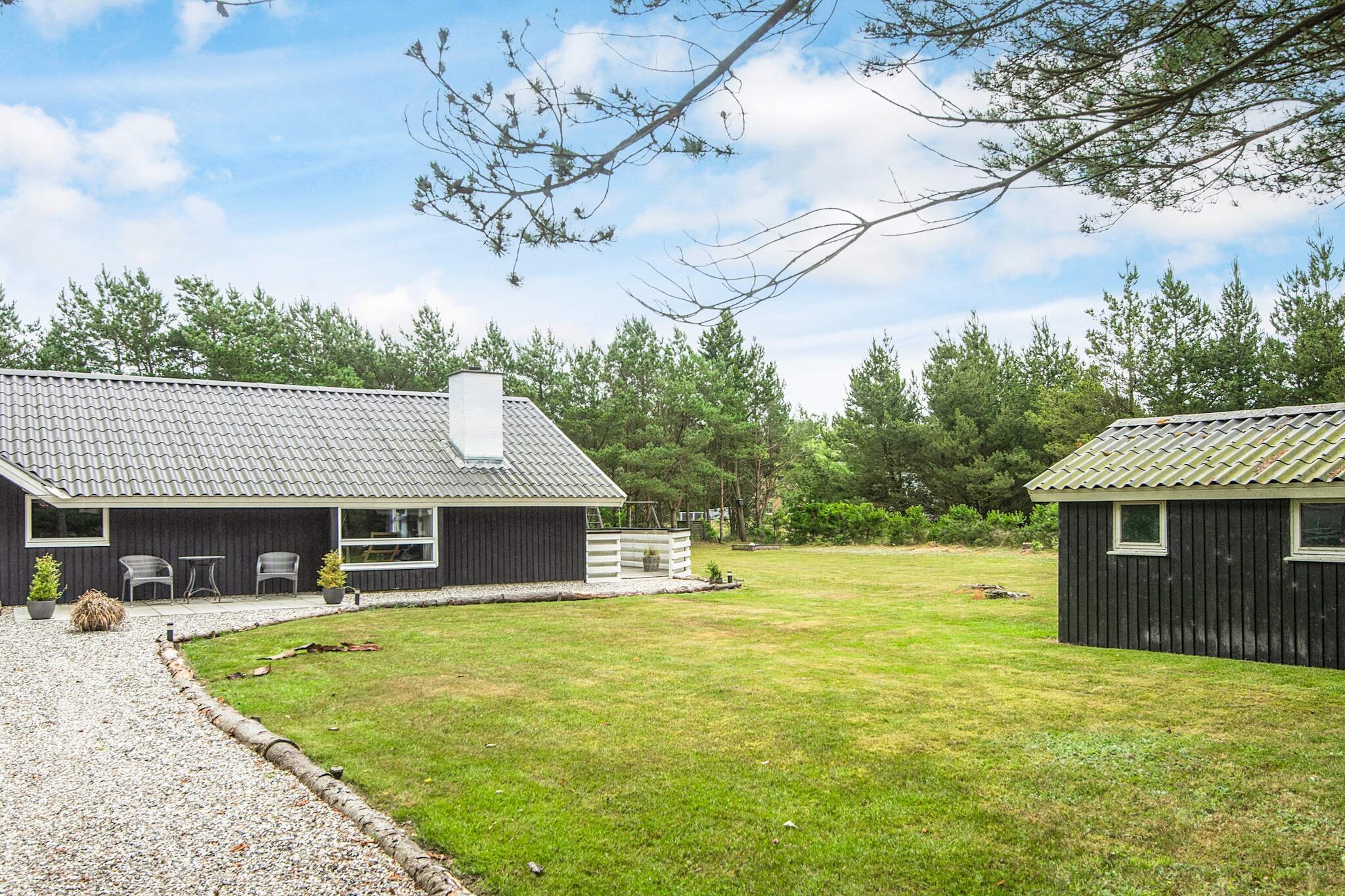 Helle Hutte mit uberdachter Terrasse-By Traum-Aussicht