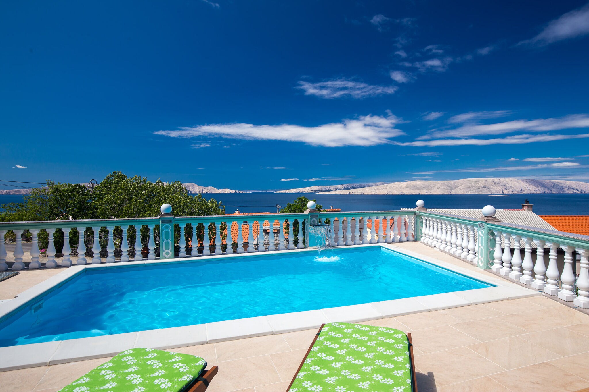 Bel appartement à Senj Lika - Karlovac avec piscine privée