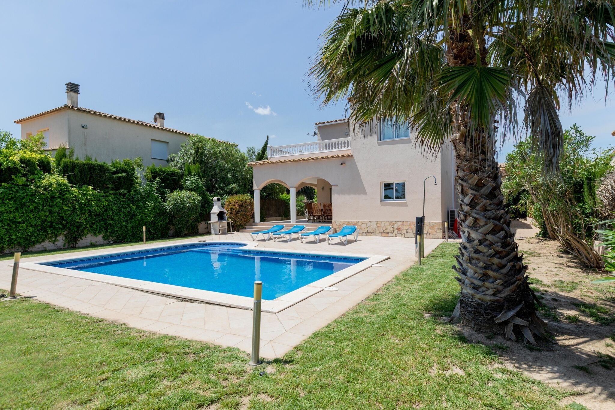 Vrijstaande villa in Sant Pere Pescador met privézwembad