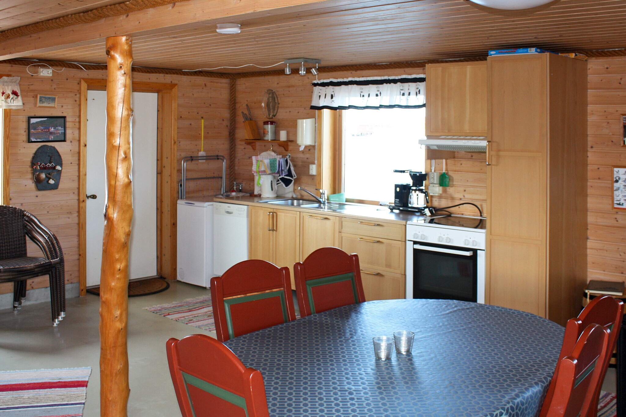 BEIAN BRYGGE 04415 - Binnen