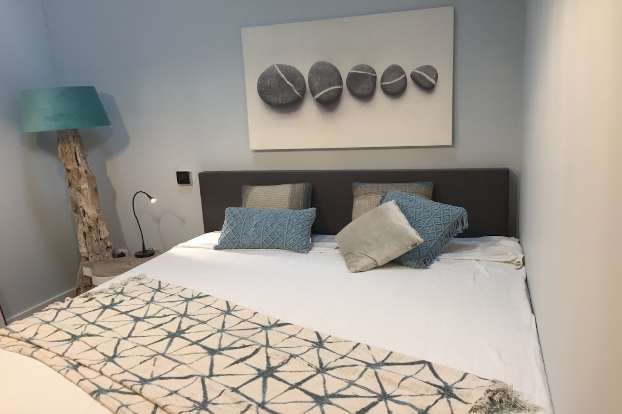 Ground floor: (open kitchen(stove, electric kettle, coffee machine(pads), oven, microwave, dishwasher, fridge, freezer), Living/diningroom(floor heating)(TV, dining table, decorative fireplace, seating area, garden doors, heating(floor heating)), bedroom(14 m2)(double bed), bedroom(14 m2)(double bed), bathroom(shower(walk-in shower), toilet), mezzanine(double sofa bed), bicycles available)\n\nwashing machine, terrace, garden, bicycle storage, garden furniture, sun loungers, parking, children\'s bed, high chair, lounge set