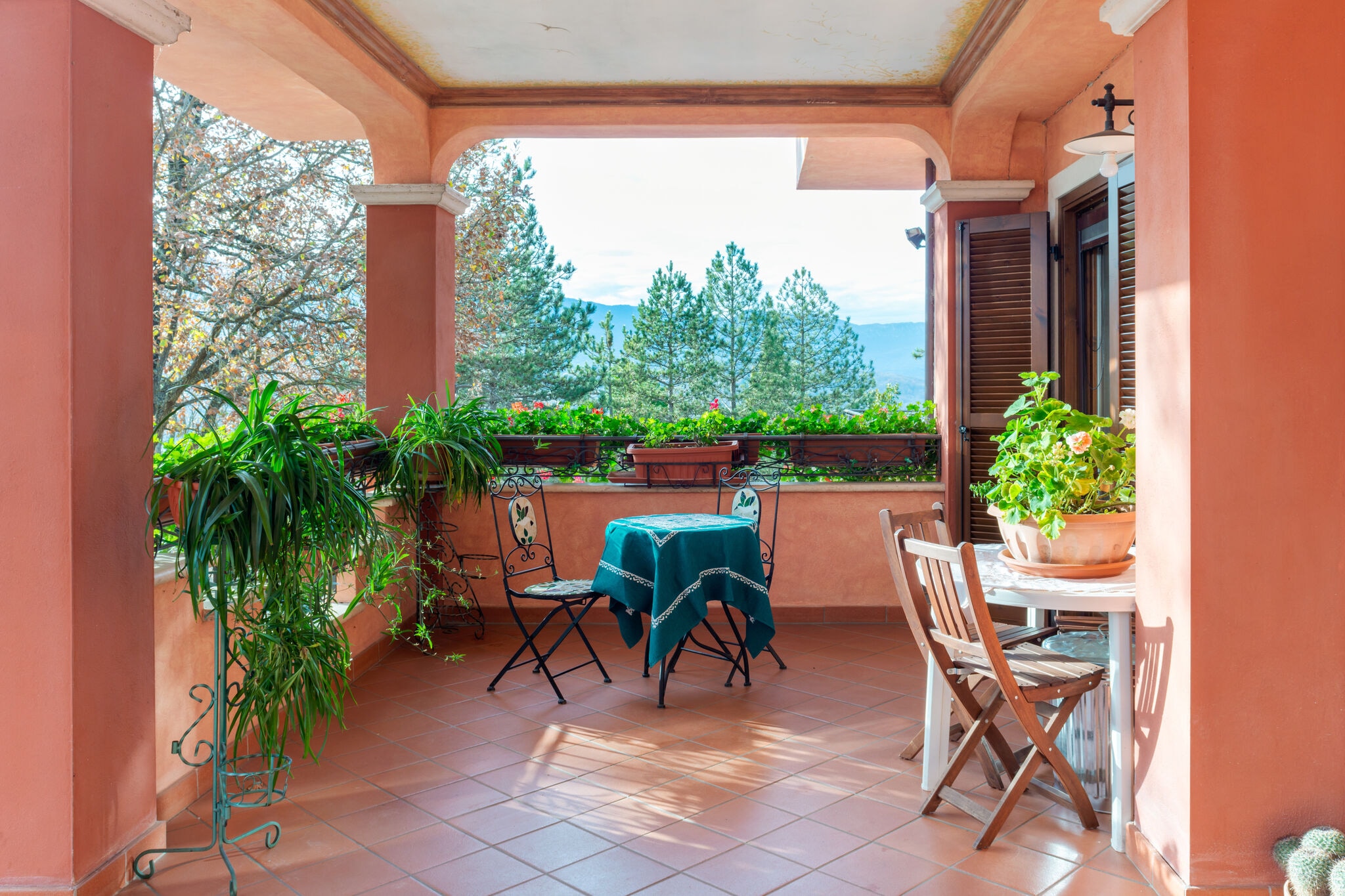 Appartement in villa met tuin en zwembad in Tagliacozzo