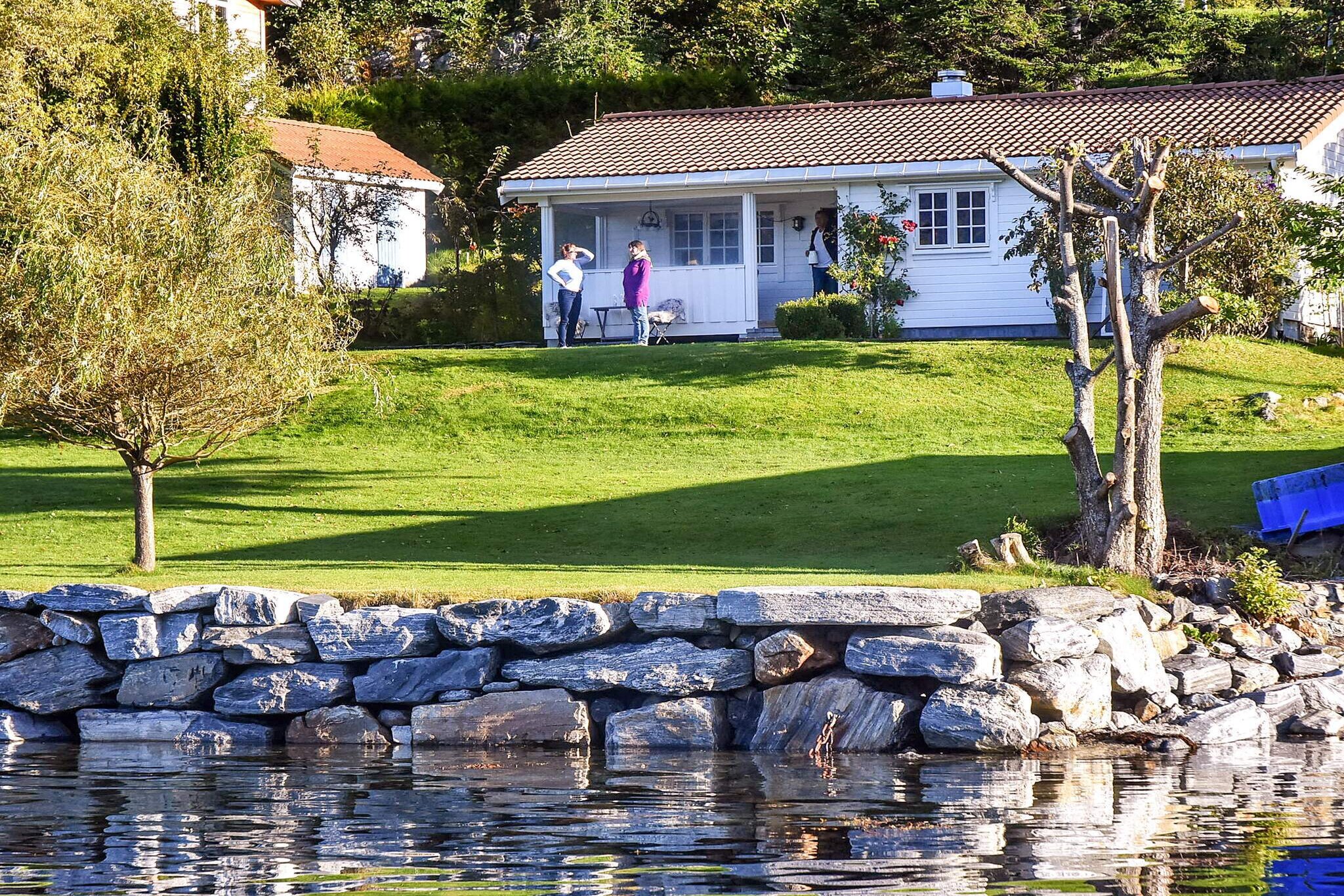 Family Oasis with Lake View-By Traum