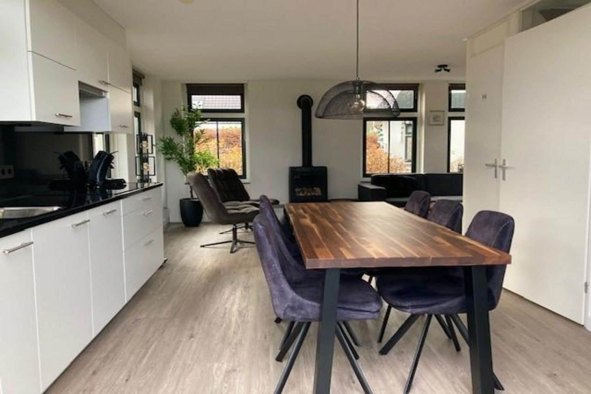 Restyled Koningshoeve 6 people - Dining room