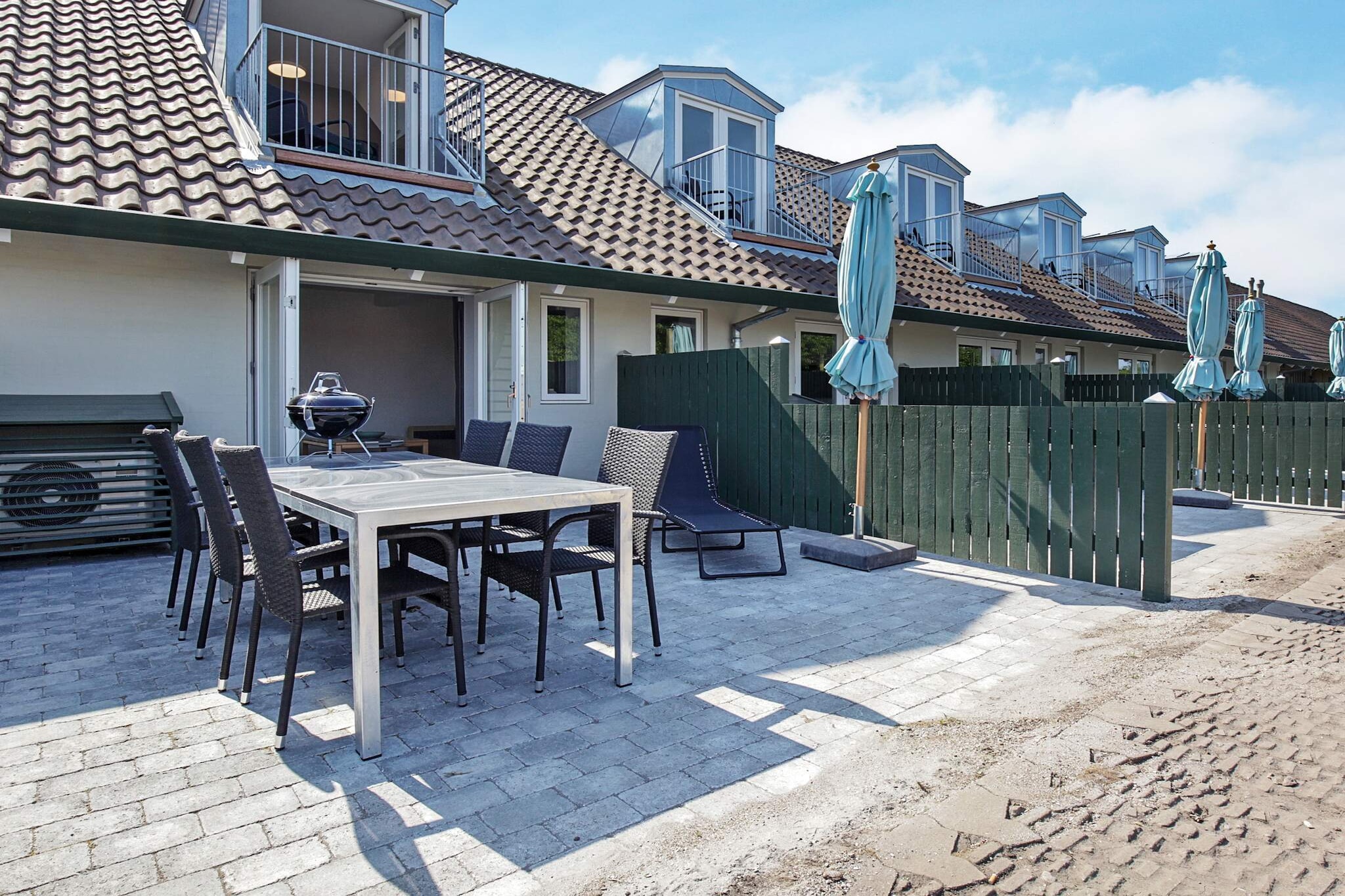 3 rooms app.,2stories,bay view,PLUS-Outdoor