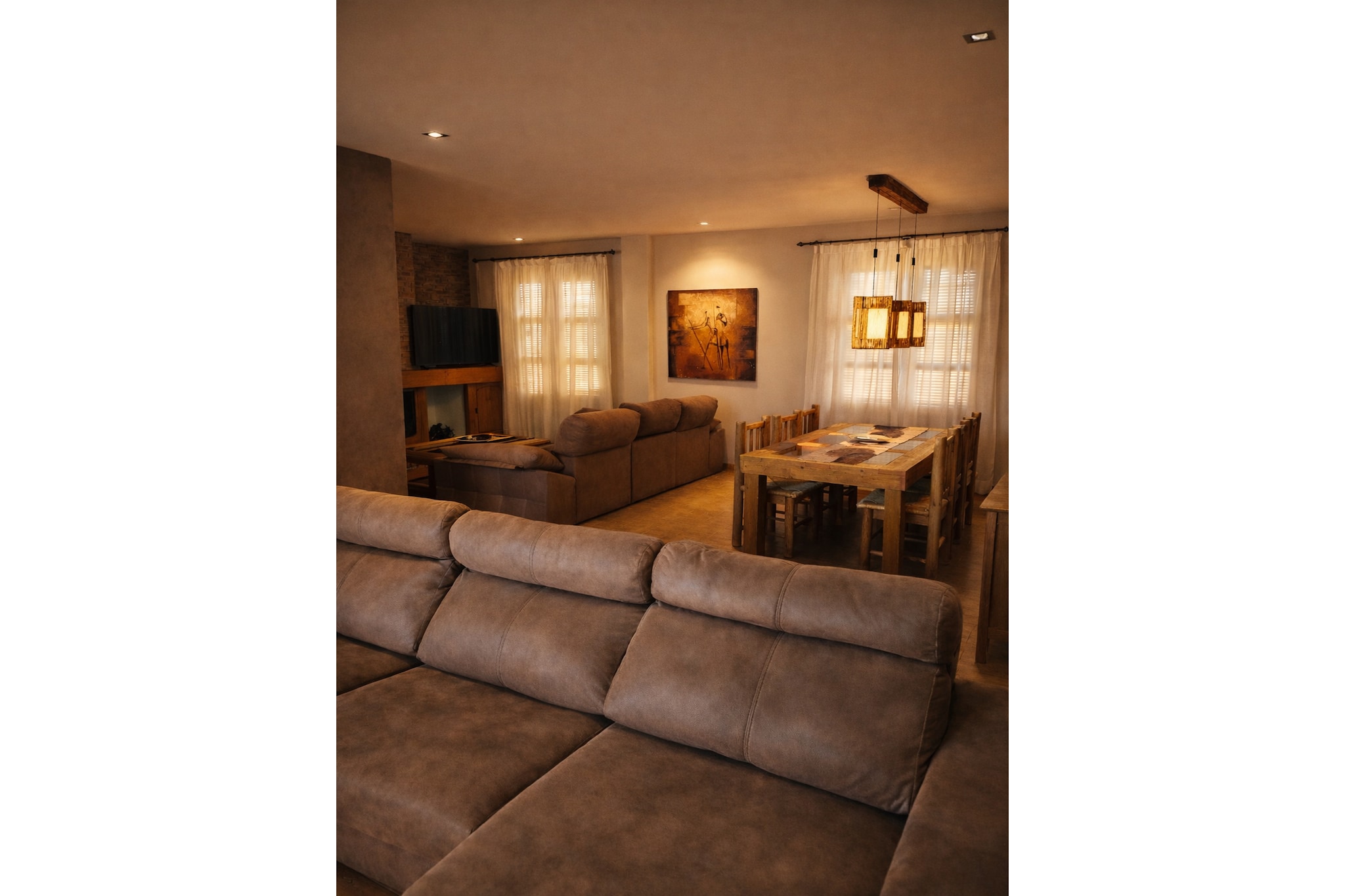 Ground floor: (Entrance, Kitchen(hob, boiling water tap, cooker, hood, coffee machine, grill, microwave, dishwasher, fridge-freezer, Hand blender), Living/diningroom(double sofa bed, TV, dining table, fireplace, seating area, heating, air conditioning, air to air heatpump), bathroom(washbasin, toilet), veranda(dining table, seating area))\n\nOn the 1st floor: (Entrance, bedroom(small double bed), bedroom(small double bed), bedroom(small double bed), bathroom(Bubble bath, hot tub, massage shower, washbasin, toilet), veranda(seating area, bar))\n\nOn the 2nd floor: (bar, billiards, fitness equipment)\n\nveranda, garden, garden furniture, sun loungers, BBQ, parasol, swimming pool(private)