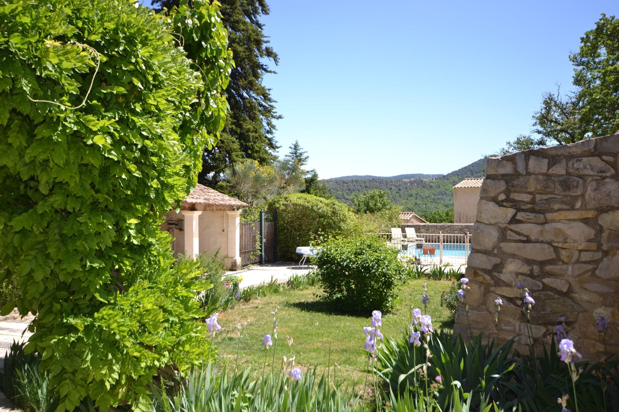 Belle maison avec jardin et piscine privée à Vaison-La-Romaine