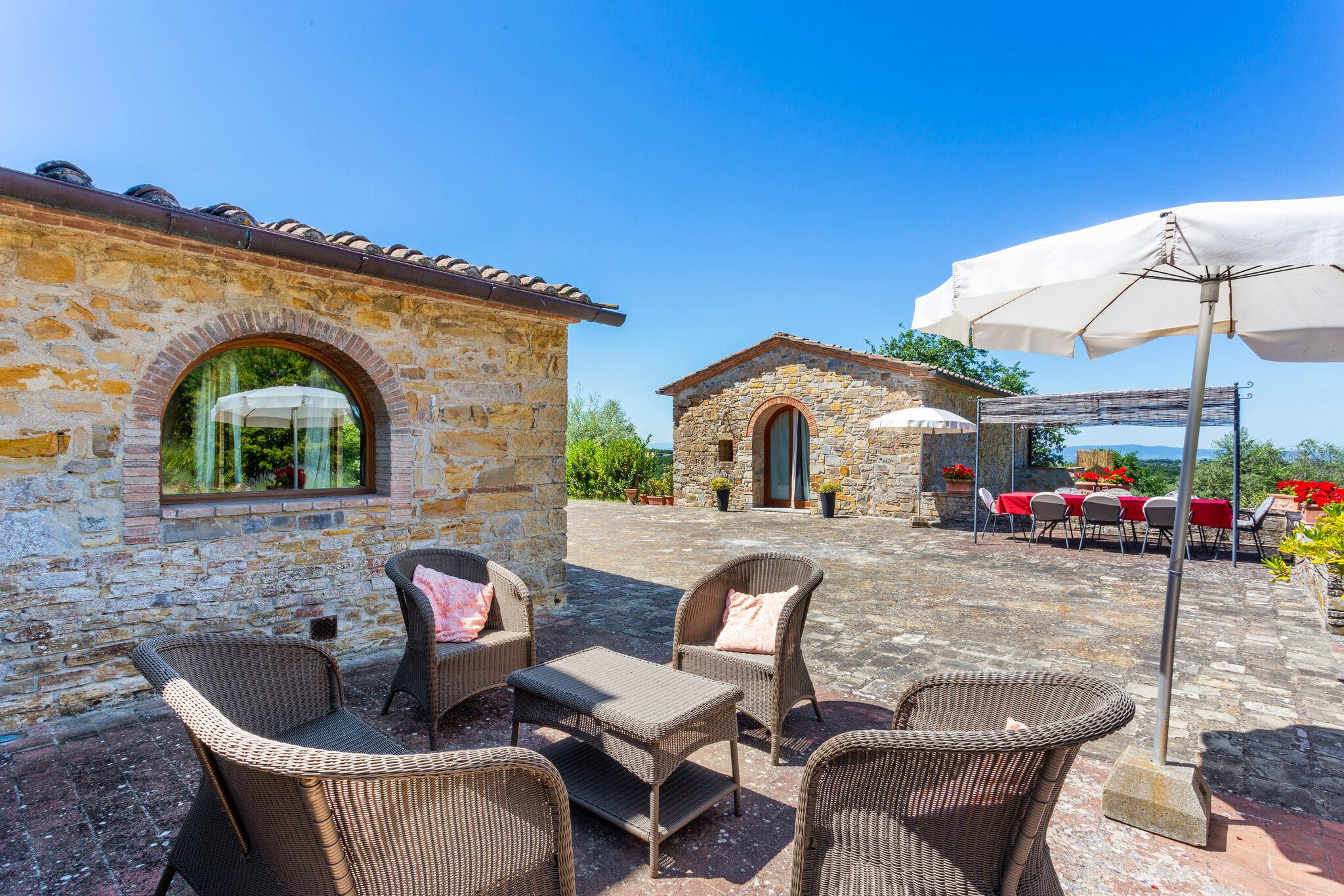 Lovely Villa in Tavarnelle Val di Pesa with Private Swimming Pool