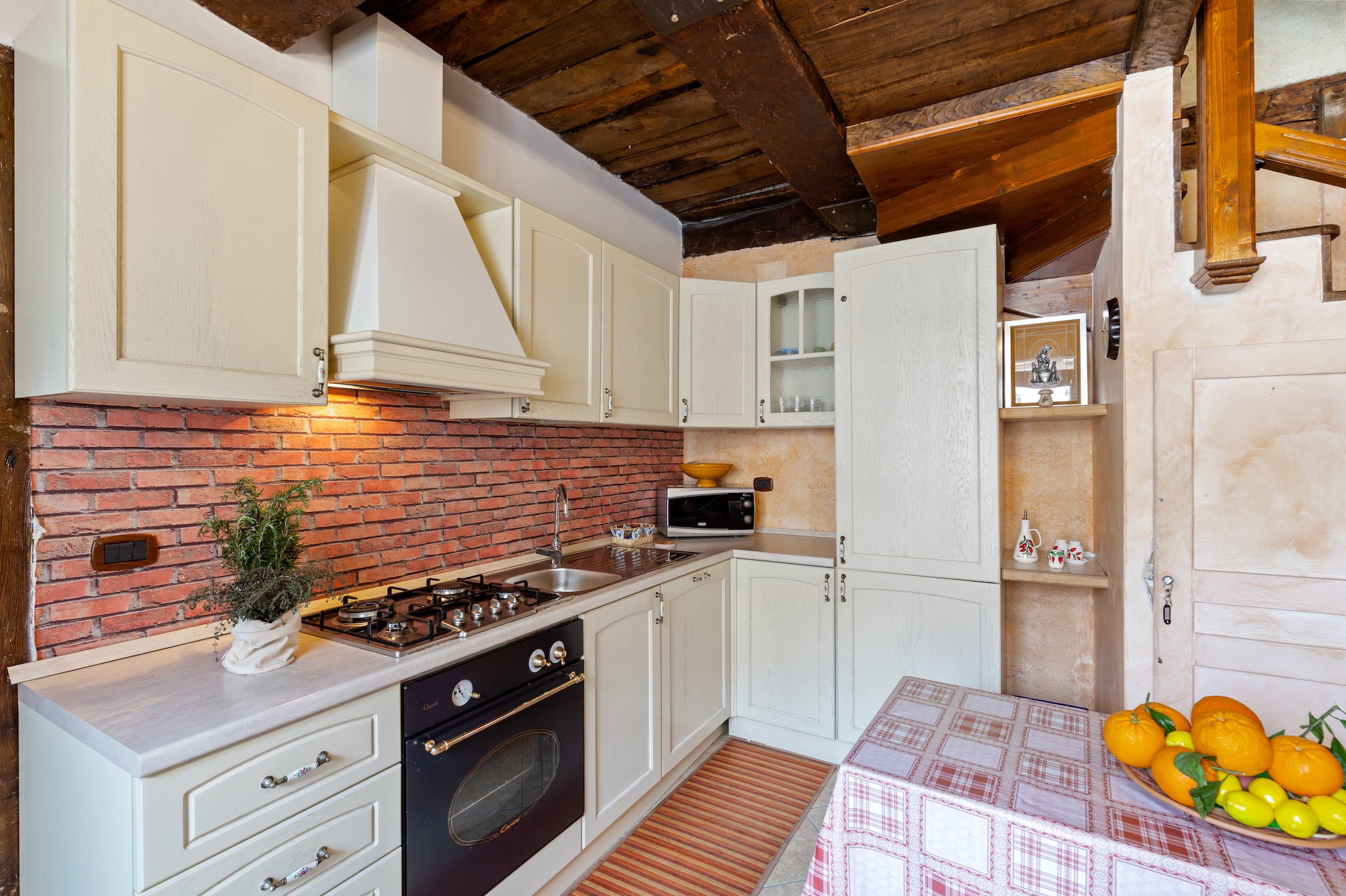 An optional utilities and service fee of EUR 100,00 will be charged before your arrival. Details are given below.<br> Replete with good aesthetics and comfort, this home will keep your vacation together and enjoyable. Located in Morano Calabro, this home can accommodate 8 people in 4 bedrooms. Balcony can be a little spot where you can enjoy your lattes and admire the surroundings. Ideal for a family, kids are also welcome here. Multiple Restaurants and cafes lie within a km where you can chill, eat or enjoy a cuppa of aromatic coffee. Grocery Store lies a stroll away, where you can pick home essentials or run to get something that you might run out of. TV in the living room will have you entertained when the weather or mood doesn't cooperate to run out. Dining Table will let the whole party enjoy all the meals. The kitchen is well-equipped to keep you motivated to eat home-cooked food and stay healthy. Heating and Air-conditioning will create a happy and moderate environment for you. Lamezia Terme International Airport lies 144 km away. <br><b> Optional Utilities & Service Package </b><br><b> An optional utilities and service package of EUR 100,00 </b> can be selected prior to your arrival. You will receive a separate communication with the payment link should you wish to include it.<br>This package ensures a seamless stay and conveniently covers services such as final cleaning, utility consumption, service support, and protection against minor damages or incidental costs during your stay.<br>Guests who prefer may manage these services independently, provided the property is returned in good order at check-out.