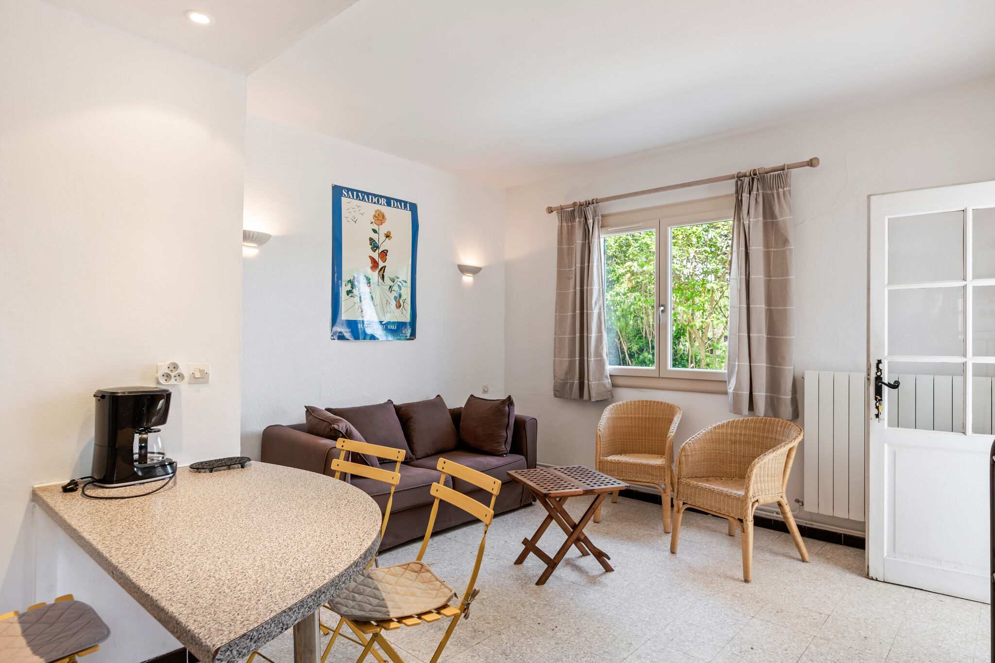 Elegant appartement in Mèze op 10 km van het strand