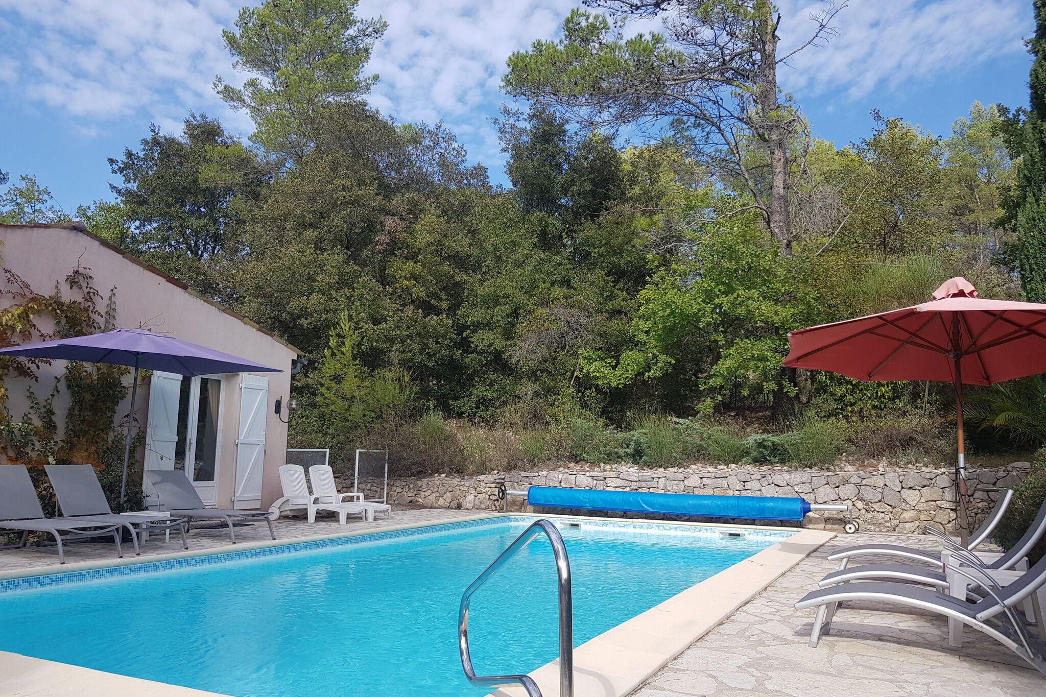 Charmante Villa in Bagnols-en-Forêt mit privatem Pool