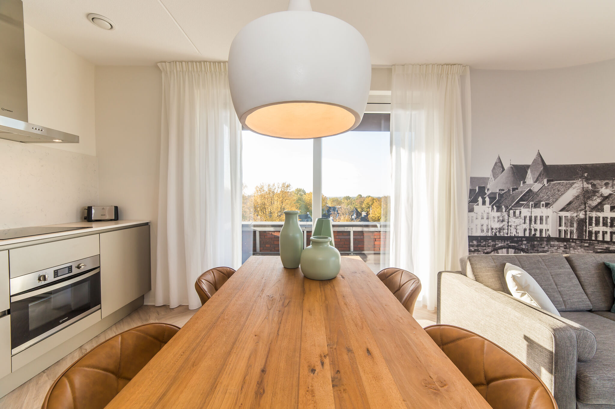Luxurious panorama suite near Maastricht