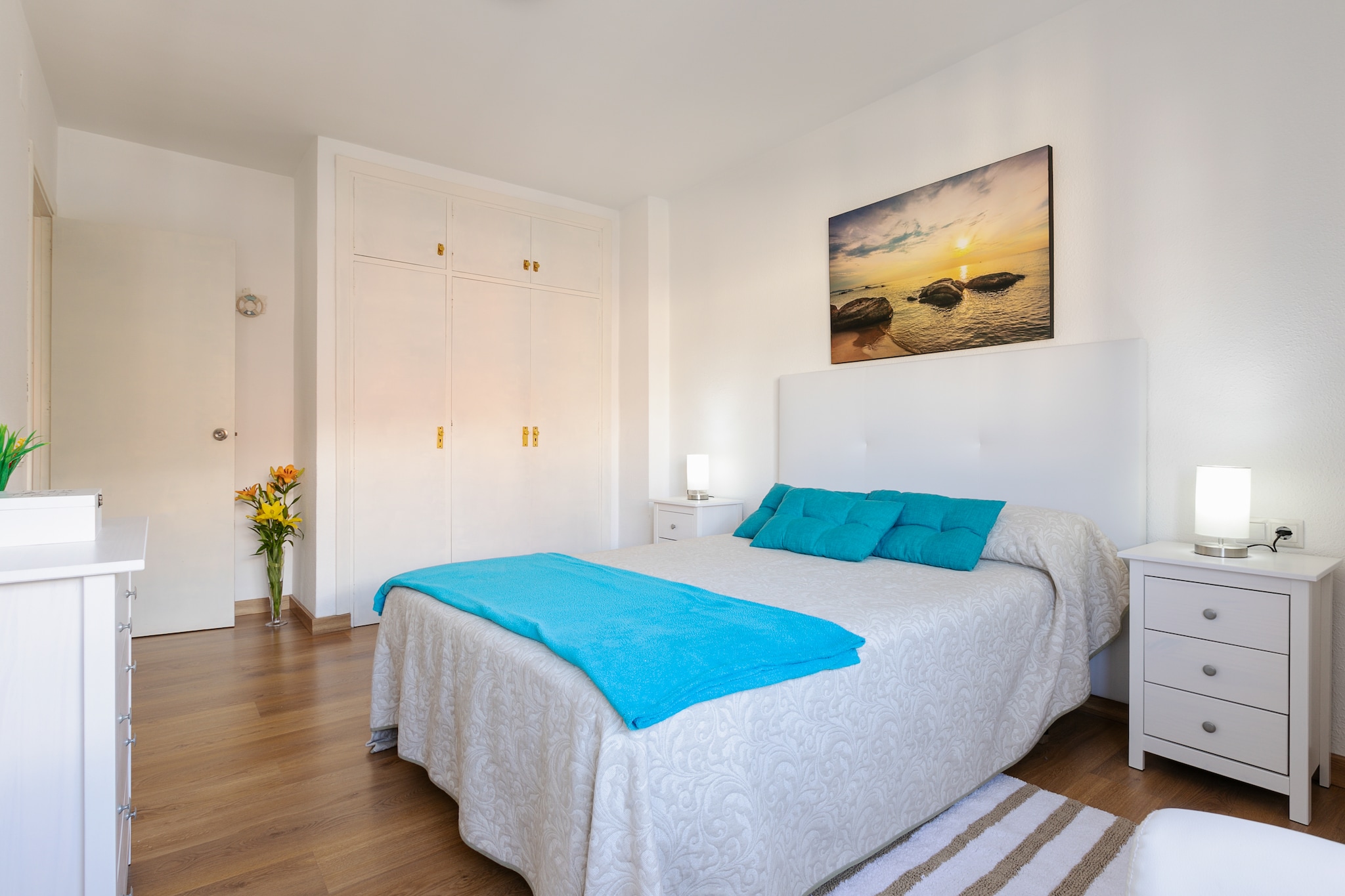 Ground floor: (Kitchen(coffee machine, microwave, fridge-freezer), Living/diningroom(TV, dining table, seating area, balcony or terrace, air conditioning), bedroom(bunk bed, bunk bed, air conditioning), bedroom(single bed, single bed, air conditioning), bedroom(double bed, air conditioning), bathroom(bathtub or shower, washbasin, toilet, hairdryer), washing room, washing machine)\n\nbunk bed, shower, heating, terrace, sun loungers, lift, children\'s bed, ironing board, party games