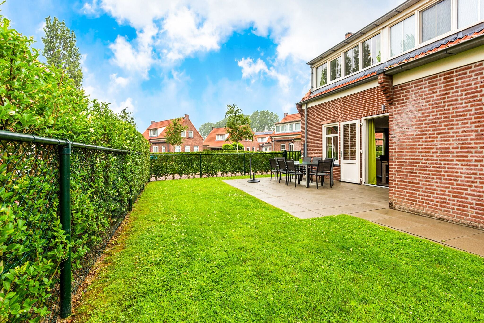 Knusse en vrijstaande woning vlakbij Breskens met tuin en twee fijne terrassen