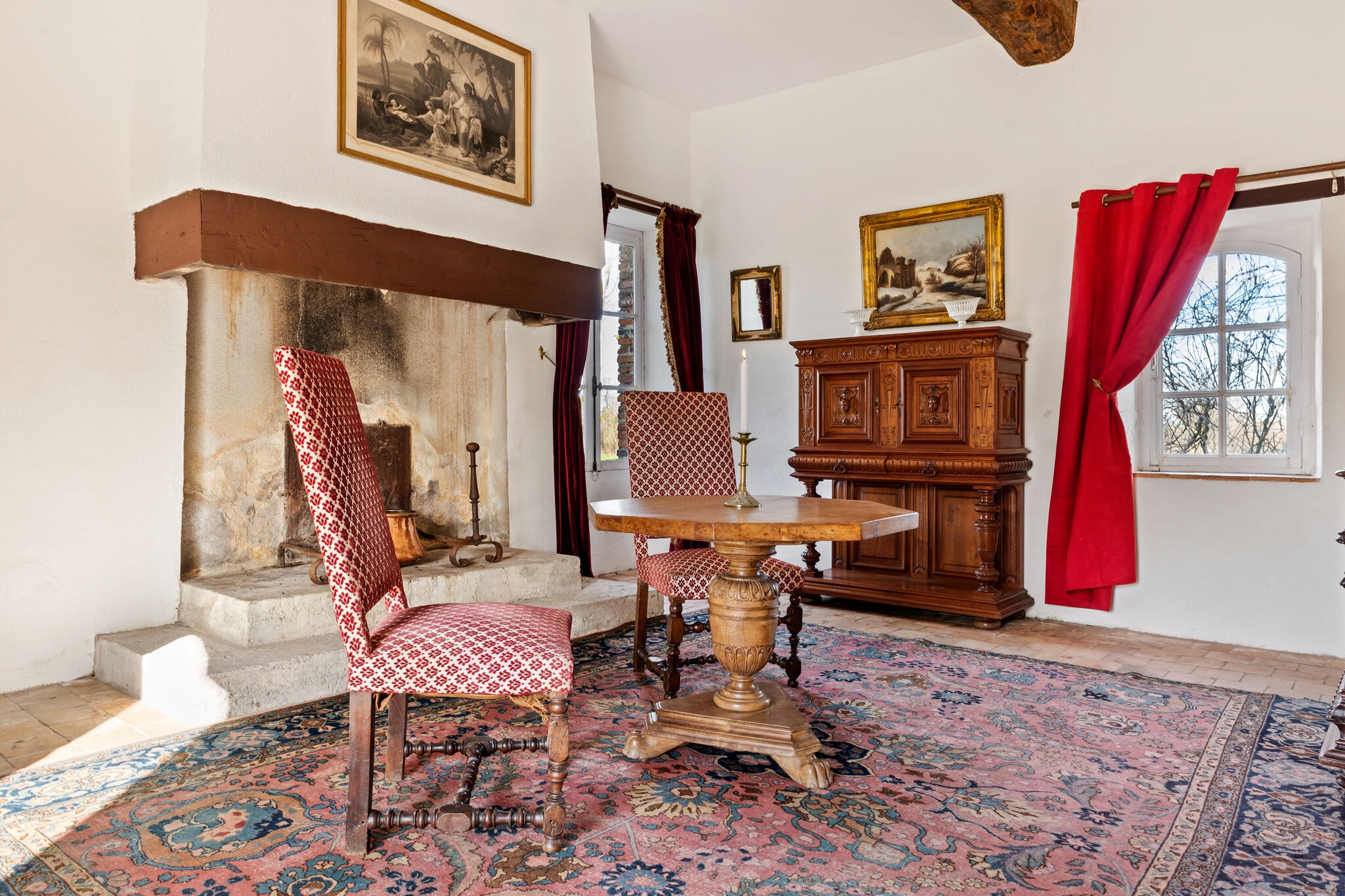 Gästezimmer in einem großzügig angelegten Schloss im Département Allier