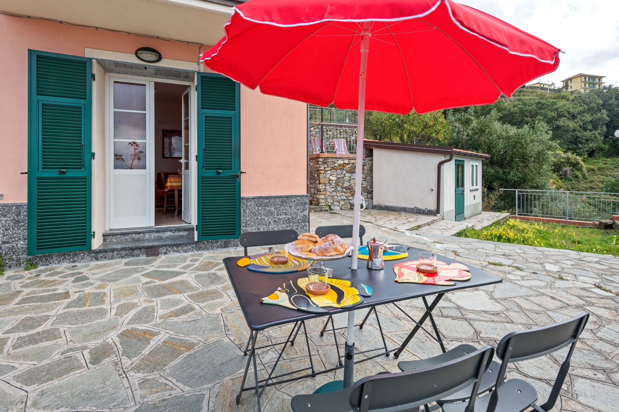 Traditionelles Ferienhaus in Moneglia mit eigener Terrasse