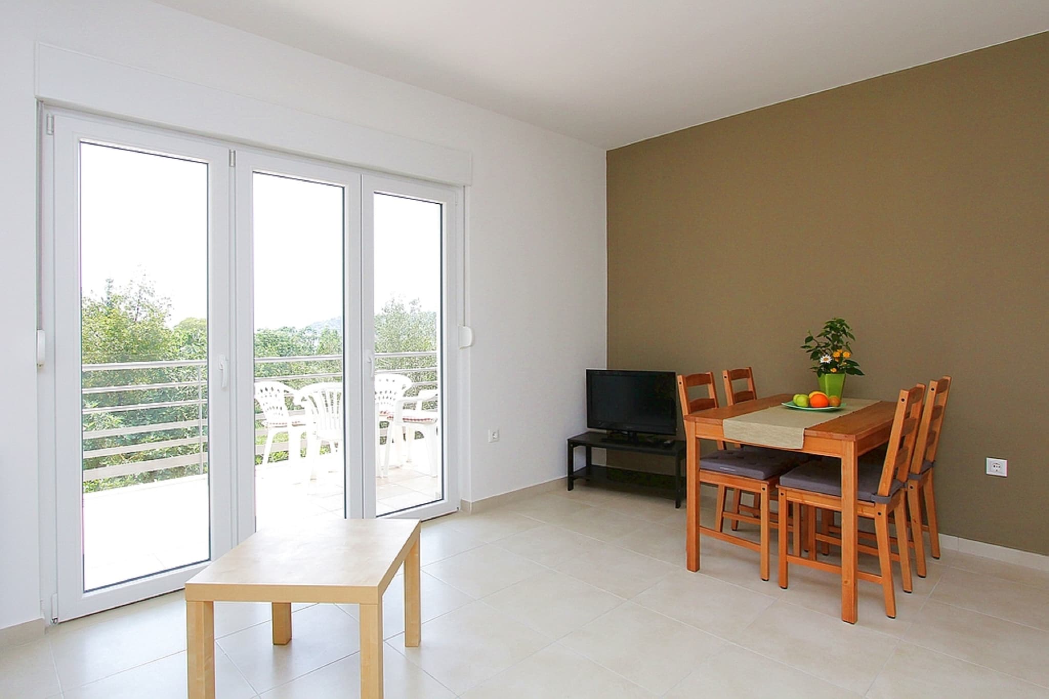 Apartment in Pula with Garden