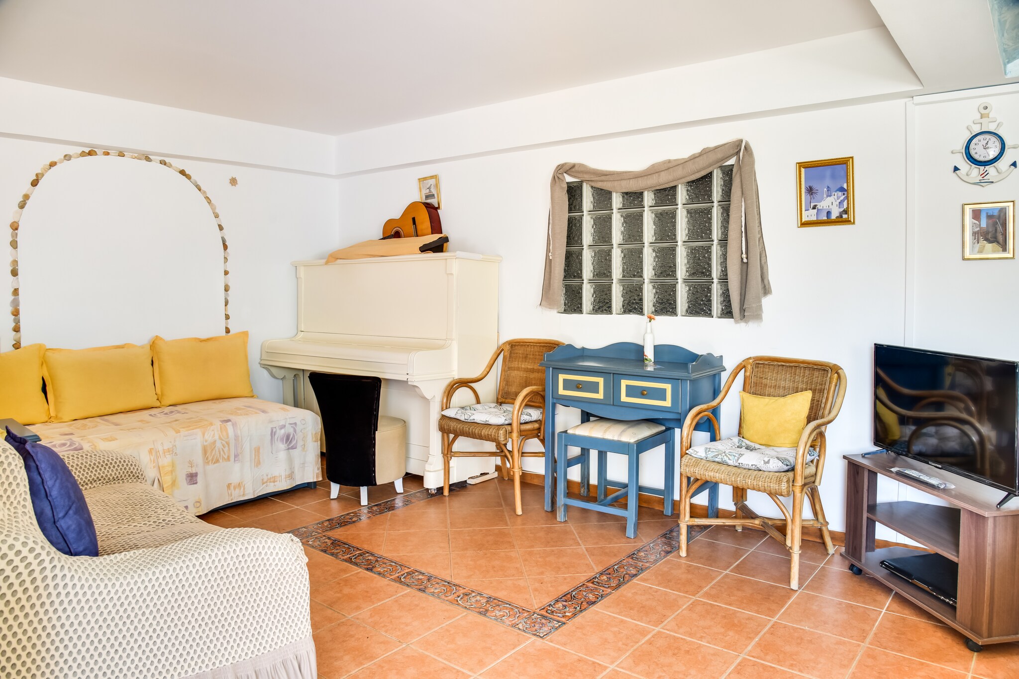 Scenic Holiday Home in Syros with Balcony