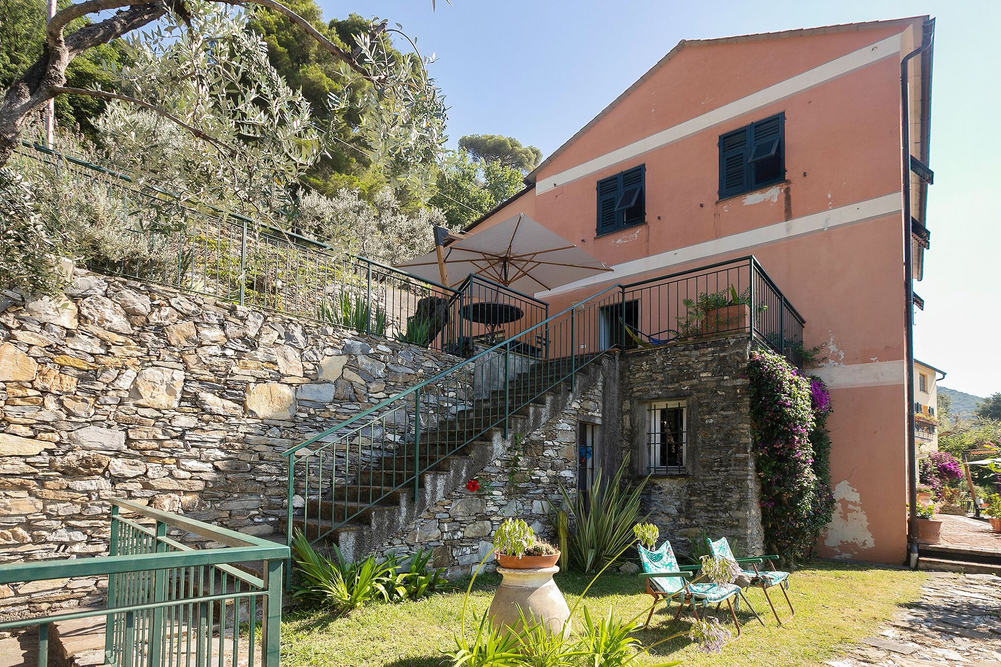 Dreamy Holiday Home in Recco with Swimming Pool