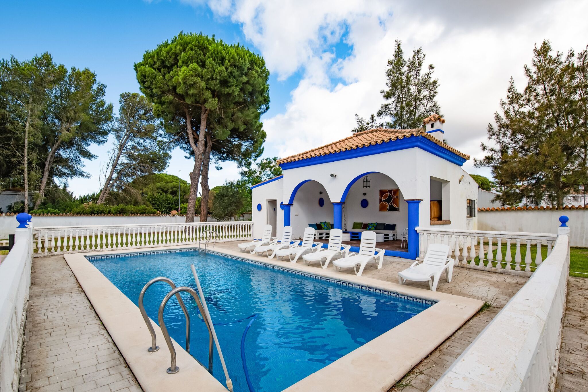 Incroyable maison de vacances à Chiclana de la Frontera avec piscine