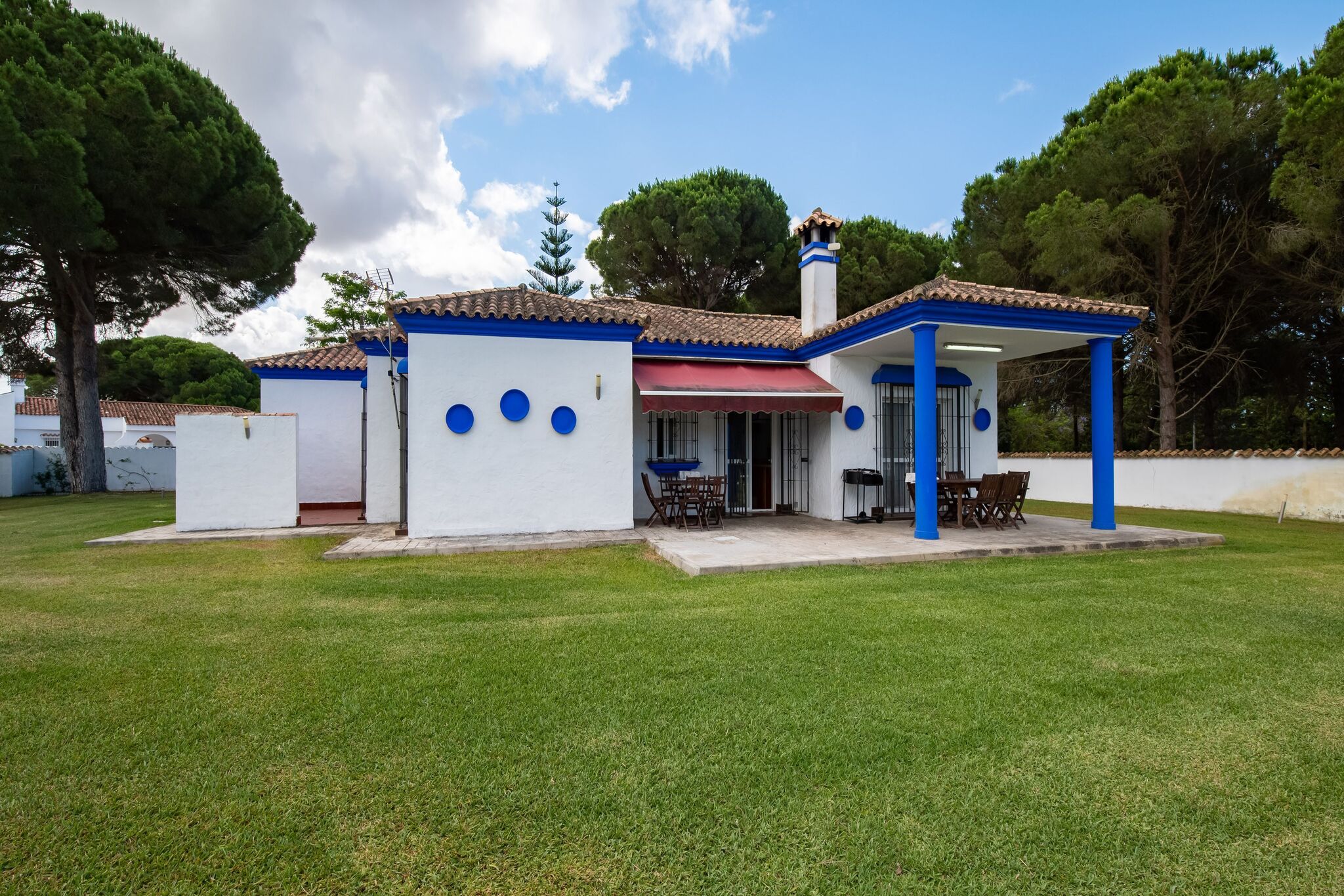 Amazing holiday home in Chiclana de la Frontera with a pool