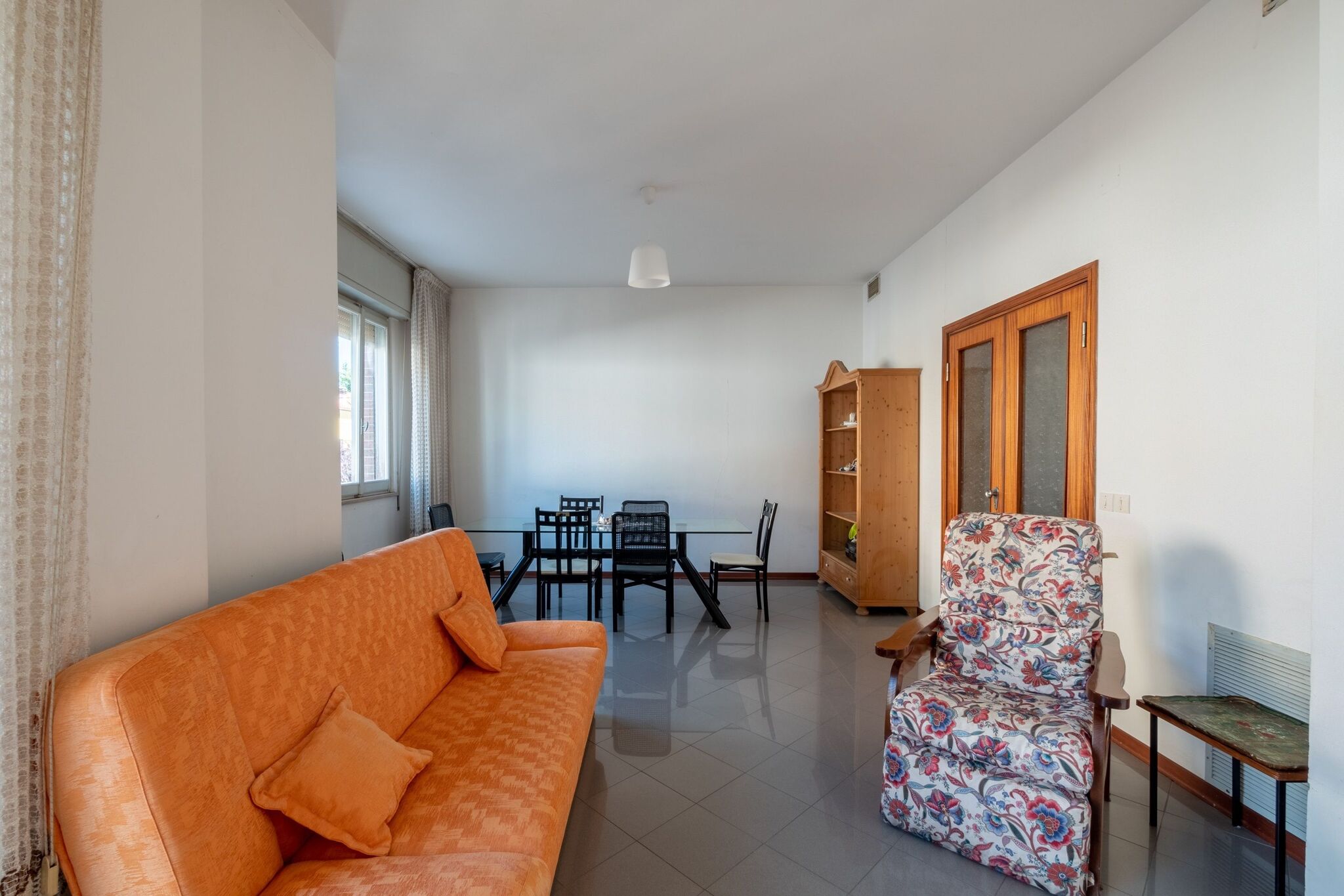 Maison de vacances simple avec terrasse à Fano