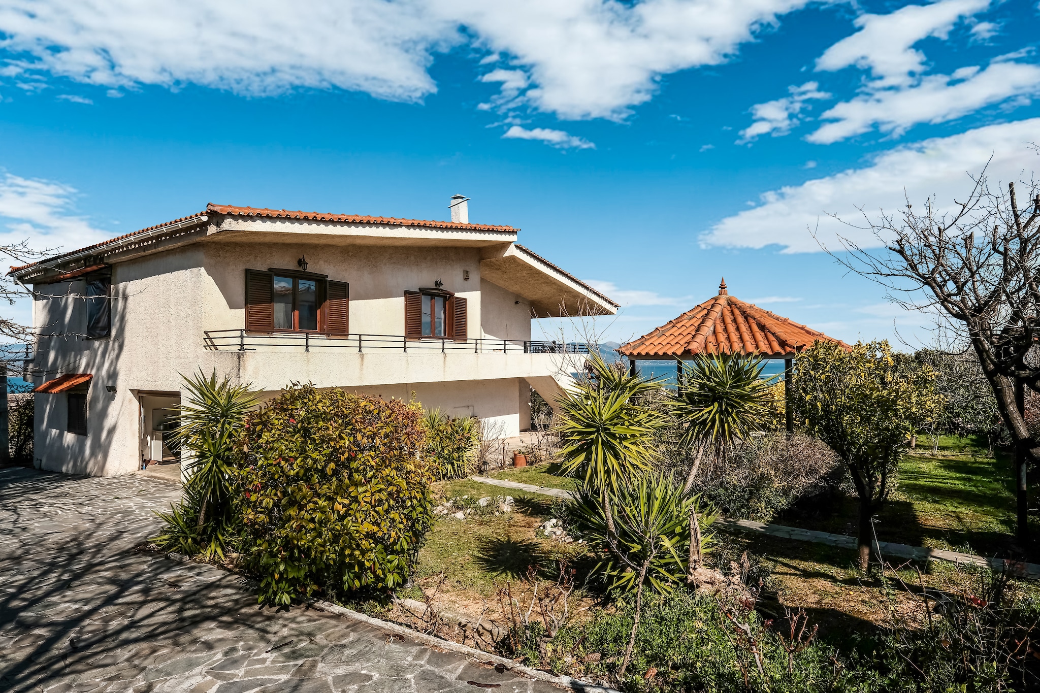 Holiday villa with sea view in Paralia Avlidas