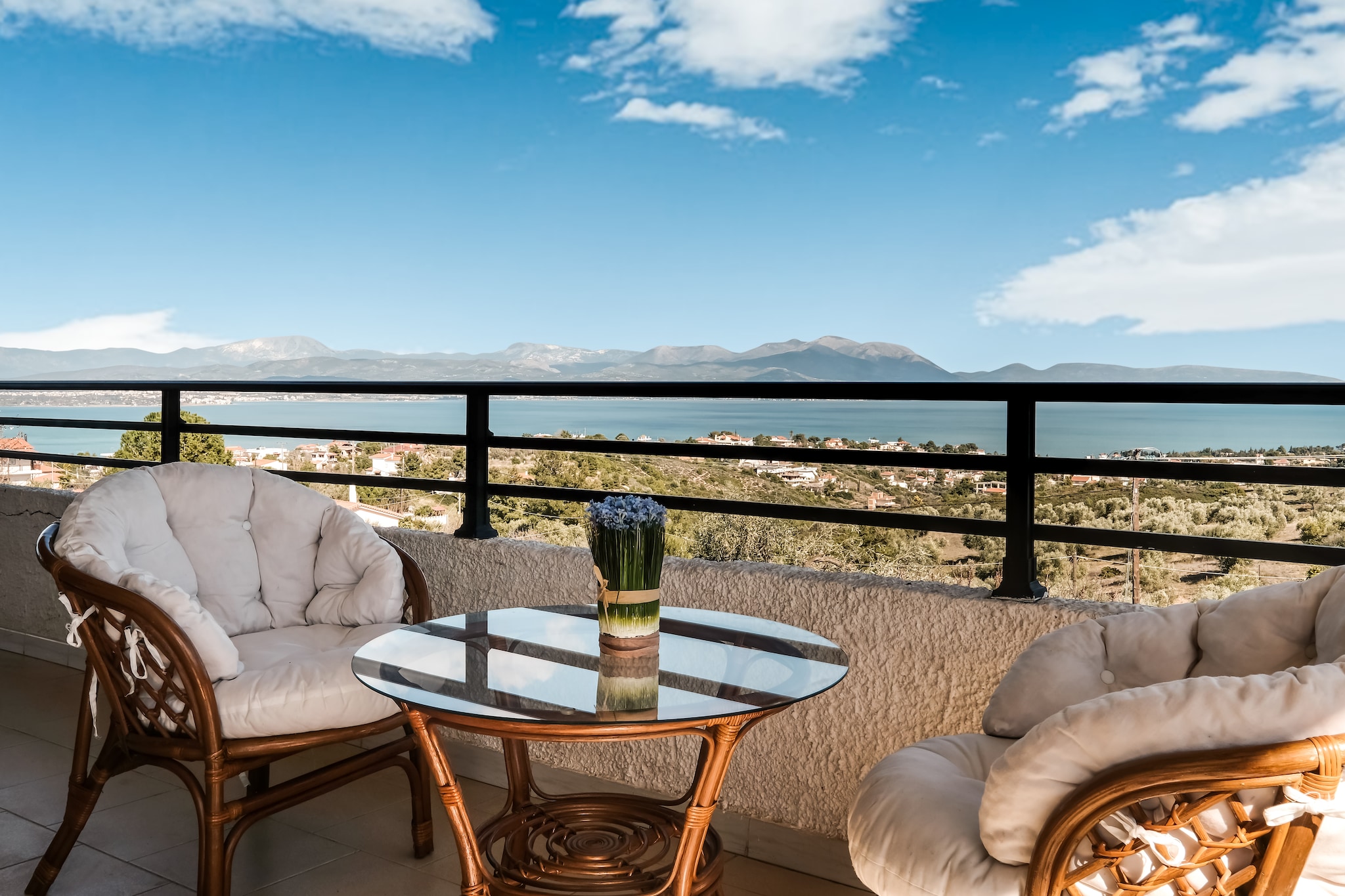 An optional utilities and service fee of EUR 80,00 will be charged before your arrival. Details are given below.<br> Why stay here?_x000D_
_x000D_
This elegant cottage in Tanagra, Central Greece is perfect for a getaway with your favorite group. A veranda in the cottage offers panoramic views of the sea while you enjoy your morning cuppa. Parking is on-site._x000D_
_x000D_
Things to do around_x000D_
_x000D_
Located only 2 km from the seaside, this cottage is a paradise for sea lovers. You can soak up all the sun lying on the deckchairs or take a long relaxing walk on the sandy beach. Tanagra is also a hub for several activities such as walking, hiking, and cycling. Day trips to Athens and Mandra-Eidyllia are great options._x000D_
_x000D_
What to expect from the space_x000D_
_x000D_
The cottage on the second floor has a veranda with a seating area to relax and admire the beautiful sealine. The cozy living room has a fireplace for you to stay comfortable inside. If traveling with your little one, a cot will be provided on request. _x000D_
_x000D_
More for your stay_x000D_
_x000D_
Megara airport is 44 km from the stay._x000D_
_x000D_
Check-in and check-out timings are 4-6 PM and 8-11 AM, respectively. <br><b> Optional Utilities & Service Package </b><br><b> An optional utilities and service package of EUR 80,00 </b> can be selected prior to your arrival. You will receive a separate communication with the payment link should you wish to include it.<br>This package ensures a seamless stay and conveniently covers services such as final cleaning, utility consumption, service support, and protection against minor damages or incidental costs during your stay.<br>Guests who prefer may manage these services independently, provided the property is returned in good order at check-out.