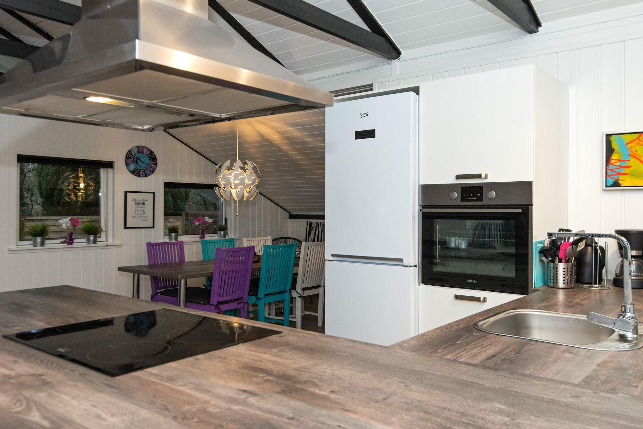 open kitchen(cooker(electric), hood, coffee machine, microwave, dishwasher, fridge-freezer), Living/bed room(TV(cable), CD player, stereo unit), bedroom(double bed), bedroom(2x single bed), bathroom(bathtub or shower, washbasin, toilet), heating(electric), terrace, terrace(roofed), garden, BBQ, air to air heatpump