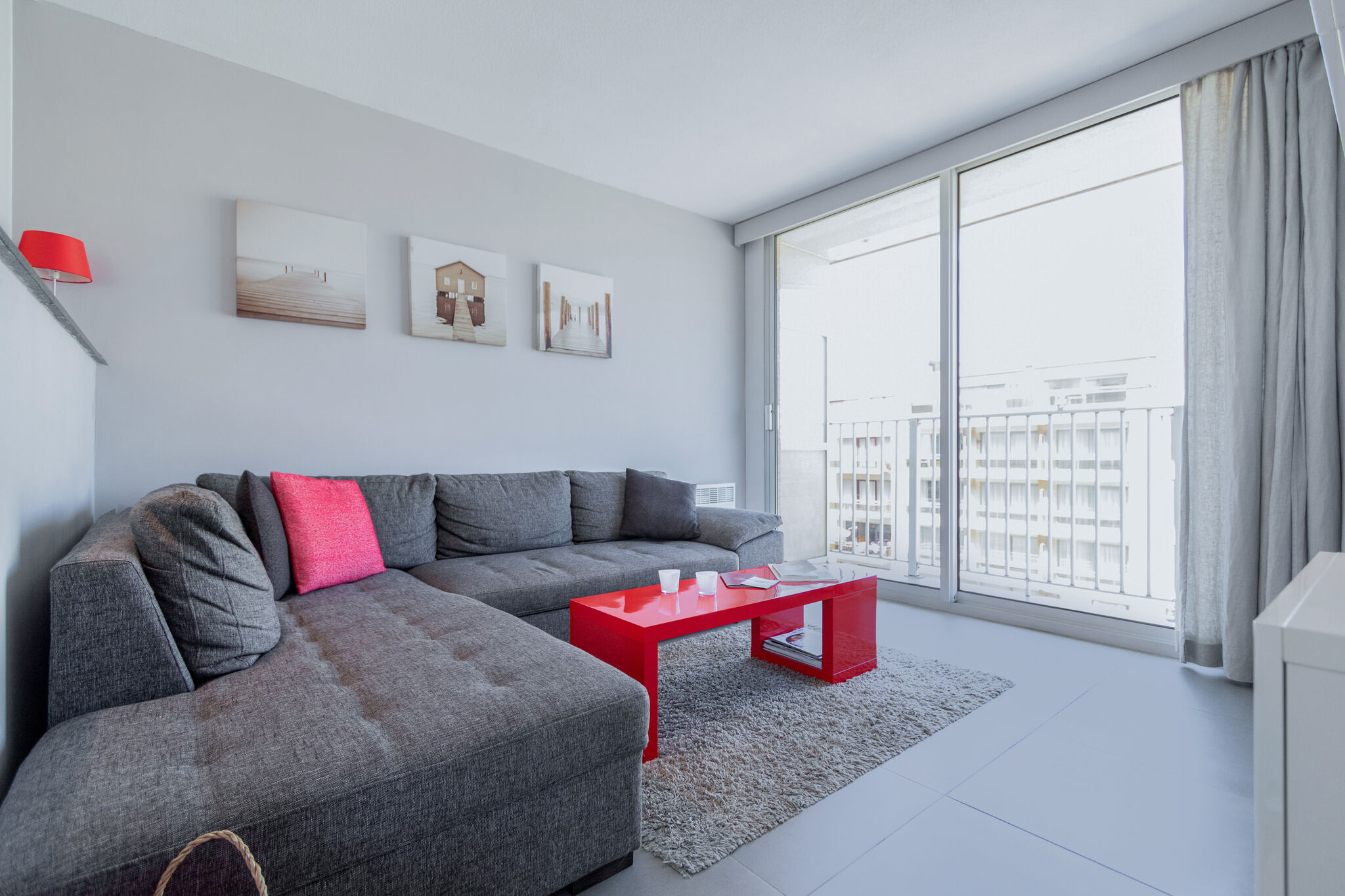 Zeer aangenaam mooi appartement in Nieuwpoort met een balkon van 16 m: zon 's avonds en 's ochtends
