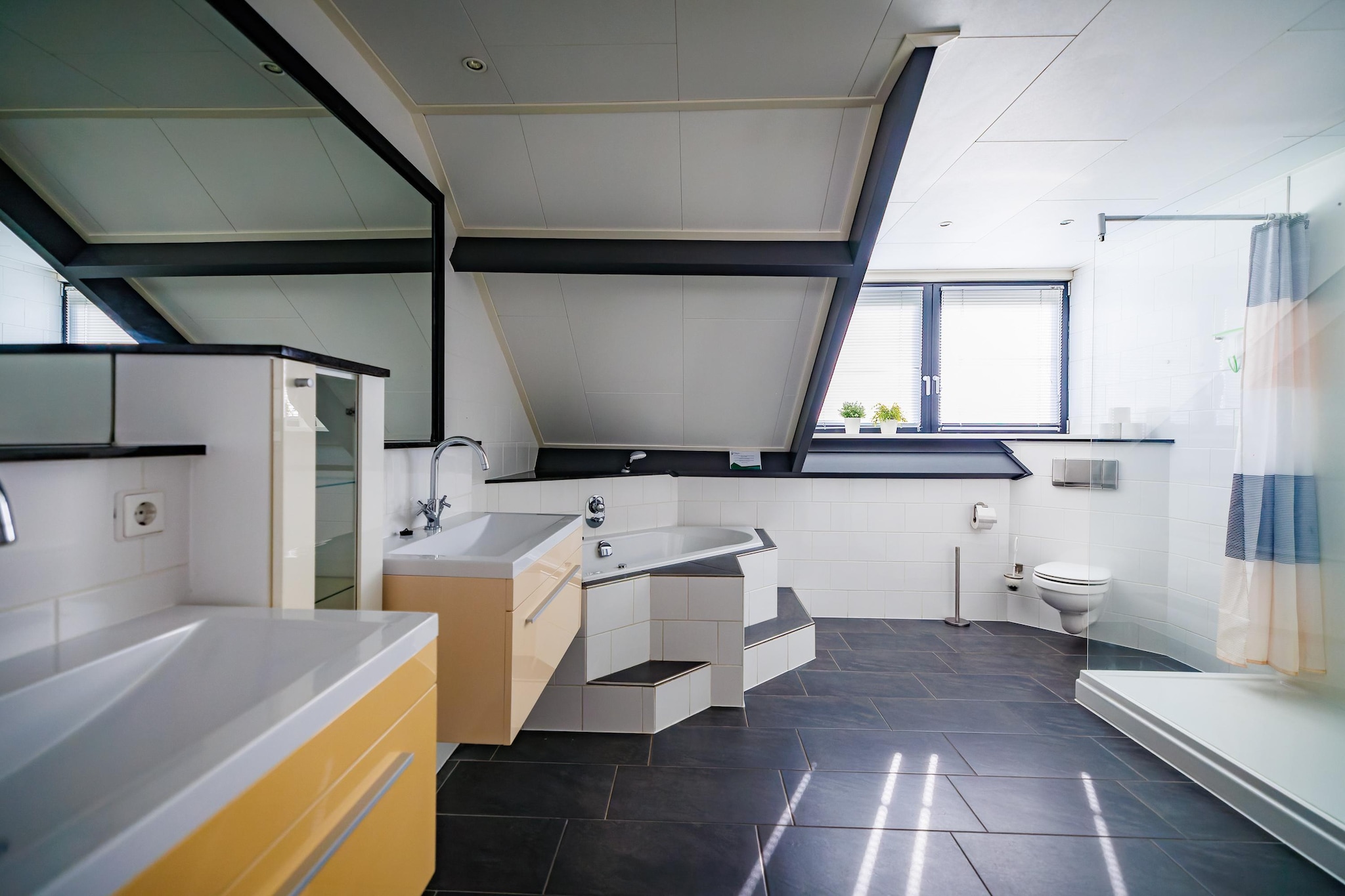 Vakantiepark Eiland van Maurik 5-Badkamer