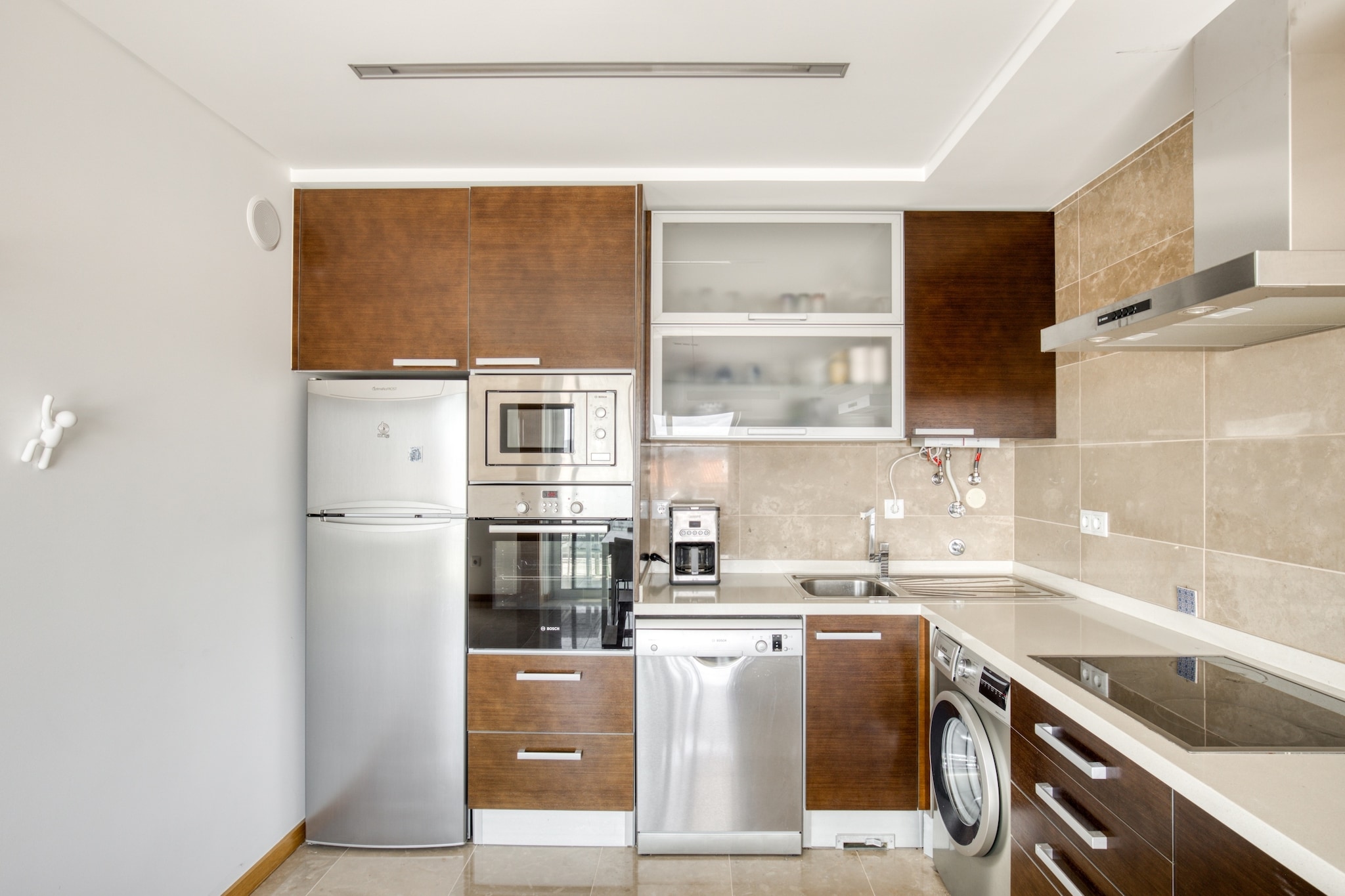 Modern Villa with Pool and barbecue