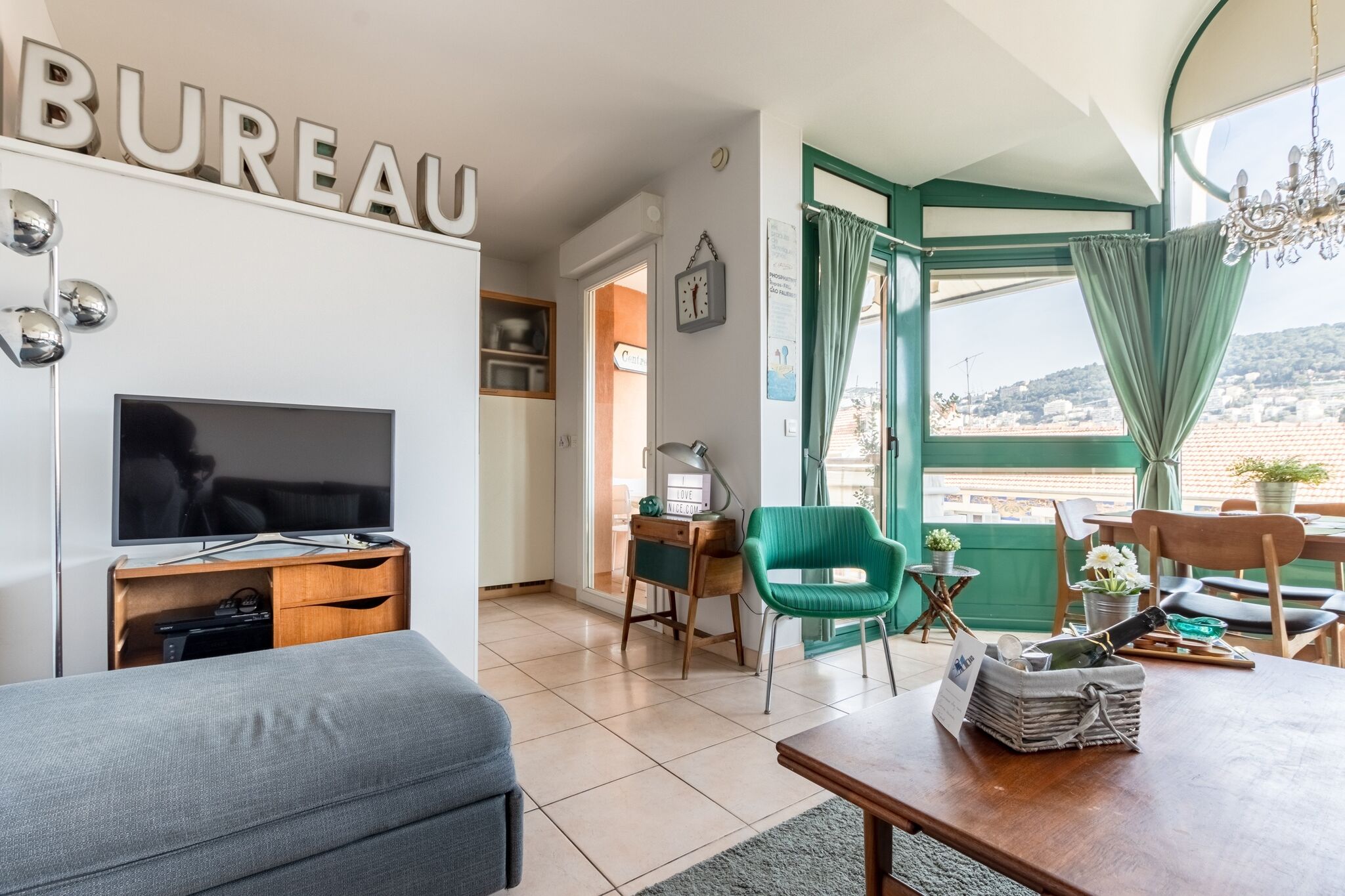 Comfortabel appartement in Nice met terrassen