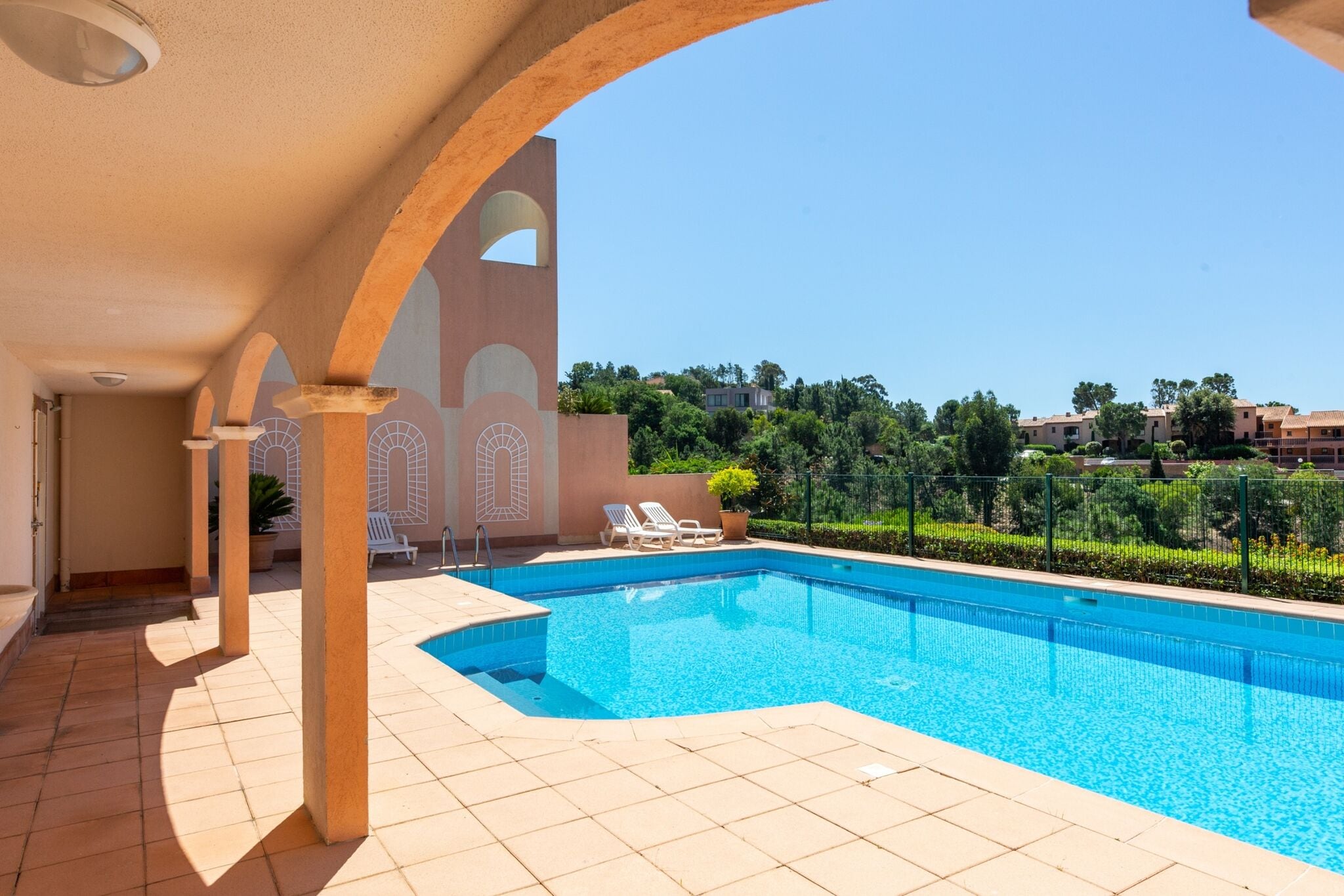 Sea-view Apartment in Théoule-sur-Mer with Swimming Pool