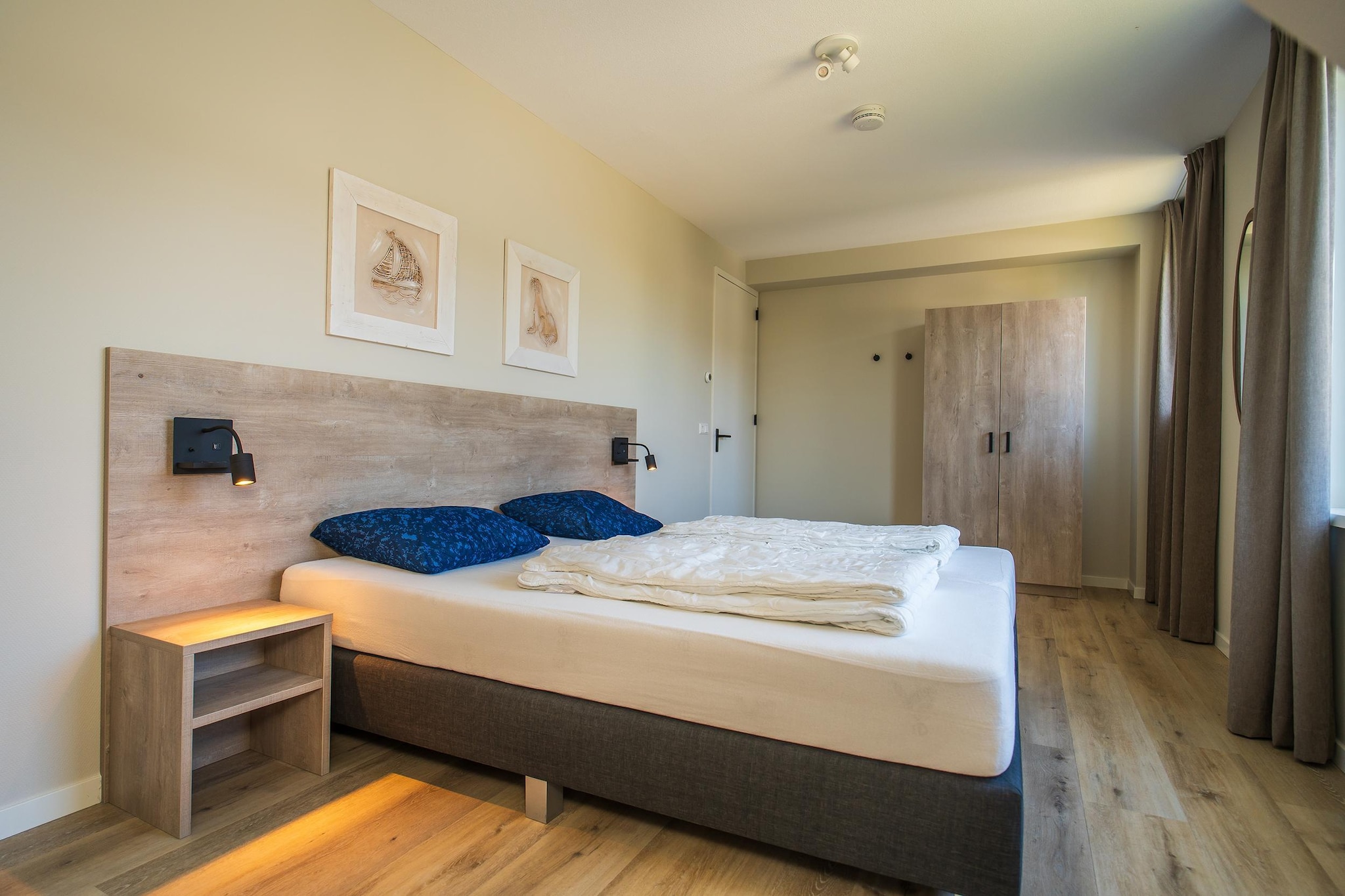 Bed Room