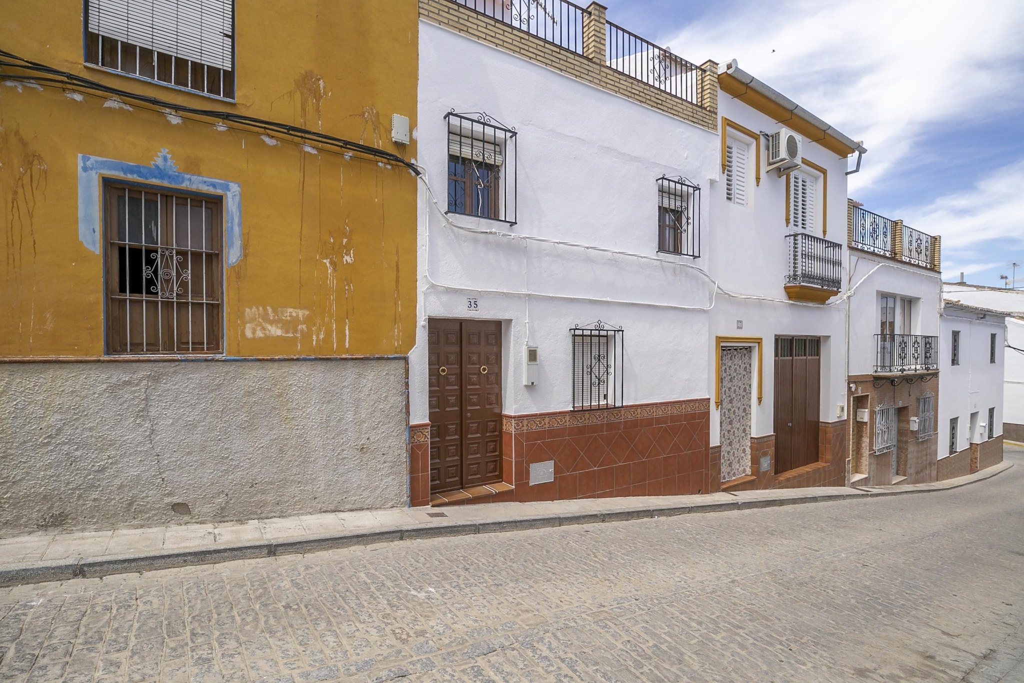 Holiday Home in Villanueva near El Terril Peak