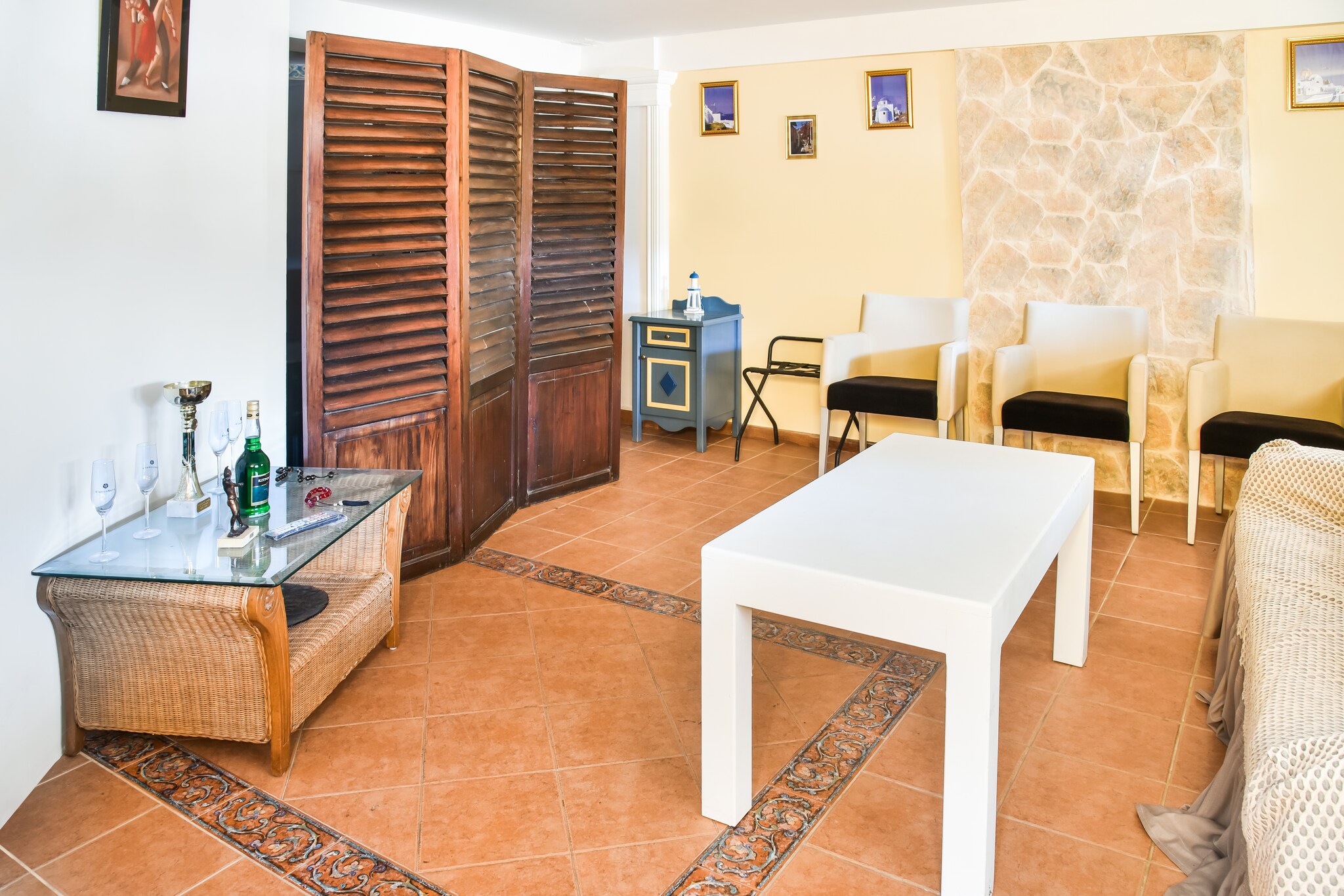 Alluring Holiday Home in Syros with Barbecue