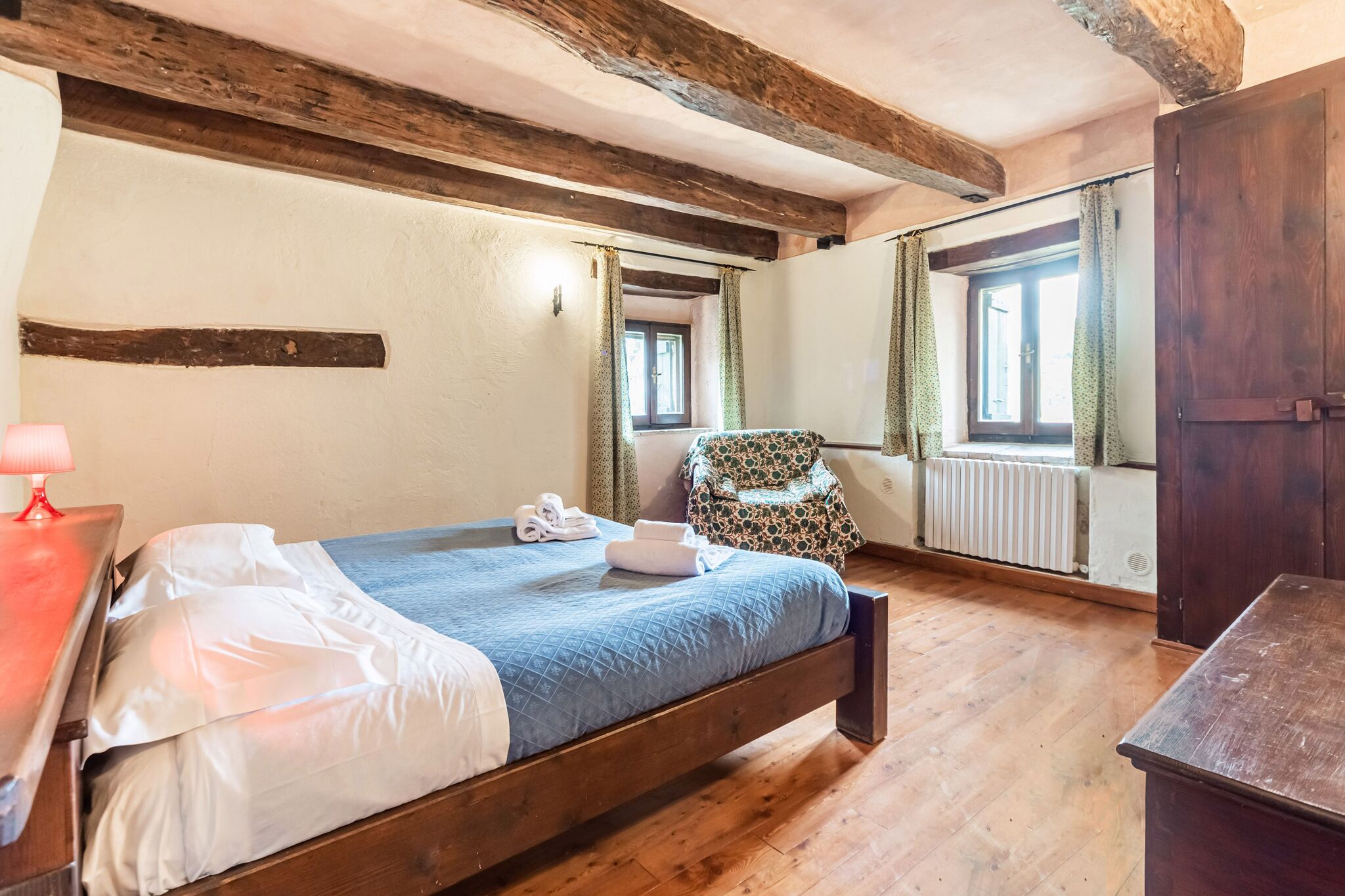 Comfortabel appartement bij Assisi met zwembad