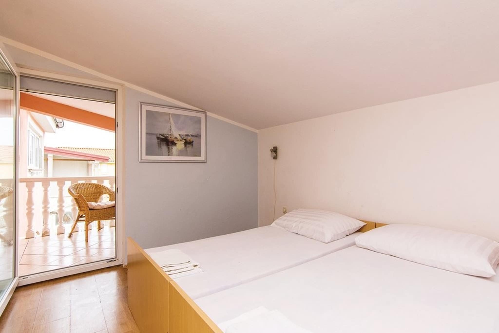 Spacious apartment Karolina