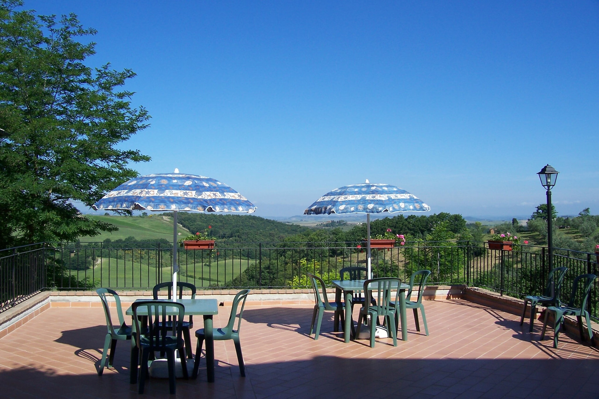 Ciliegio-Terrace balcony
