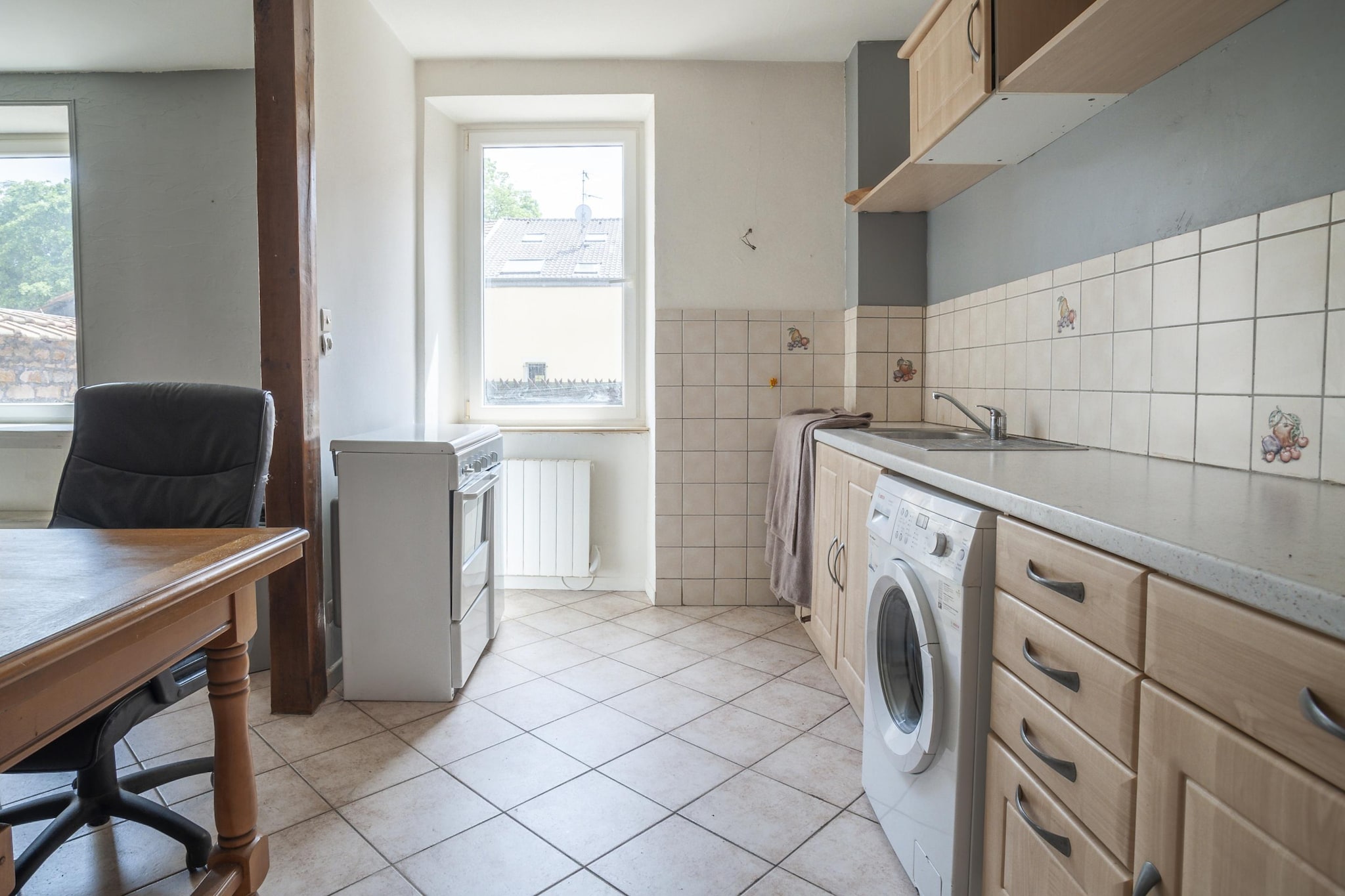 Komfortables Apartment in Belfort mit Terrasse-Küche