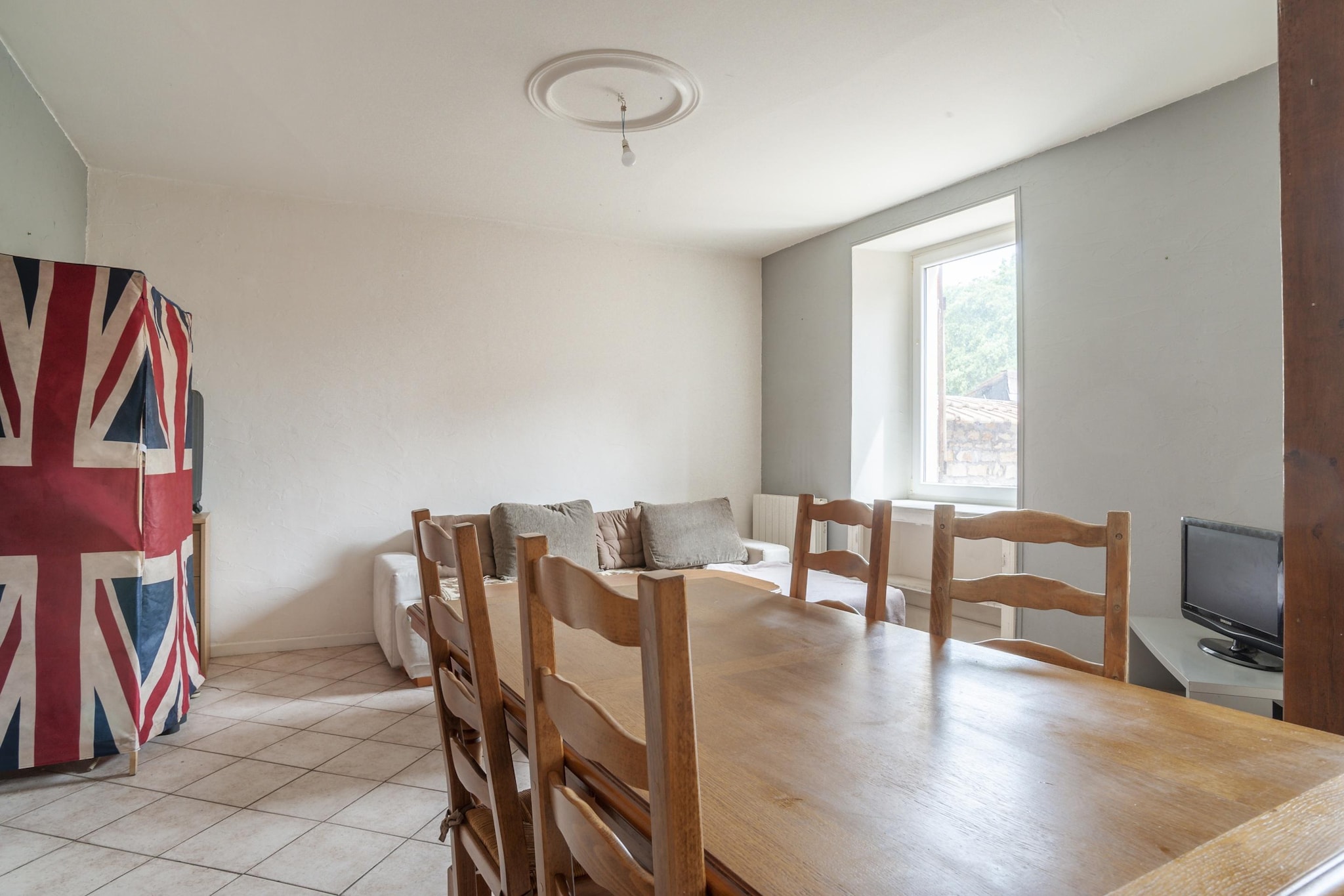 Komfortables Apartment in Belfort mit Terrasse-Esszimmer
