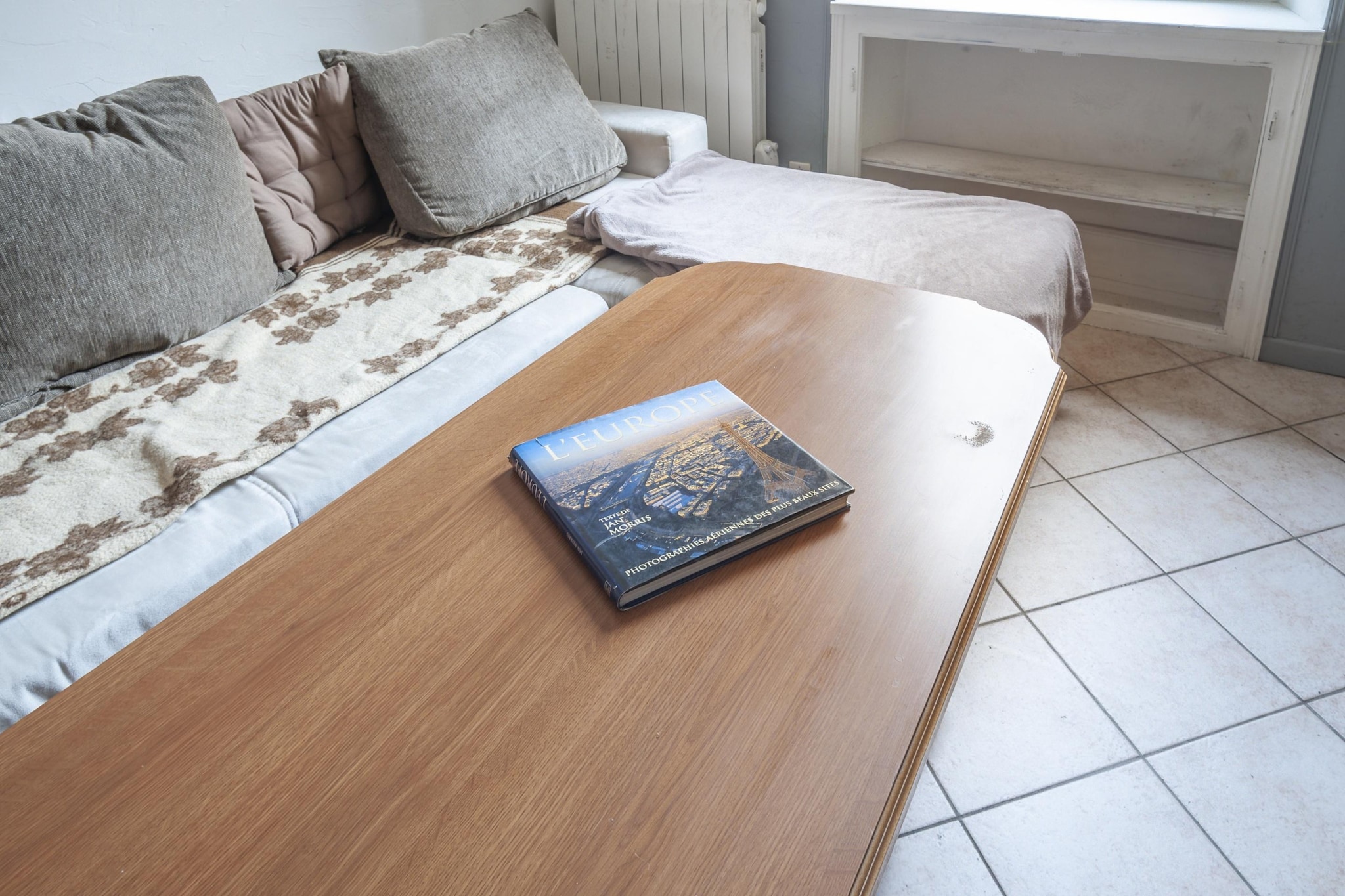 Komfortables Apartment in Belfort mit Terrasse-Wohnzimmer